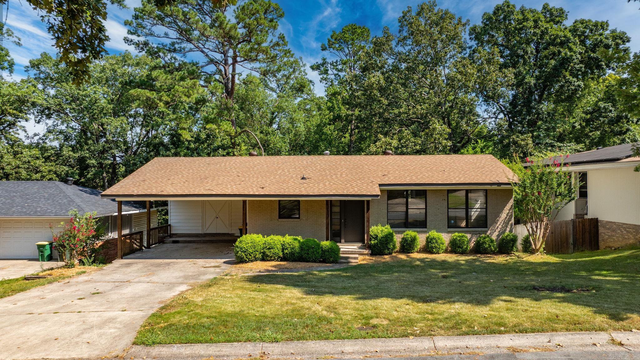 4 Pilot Point Place