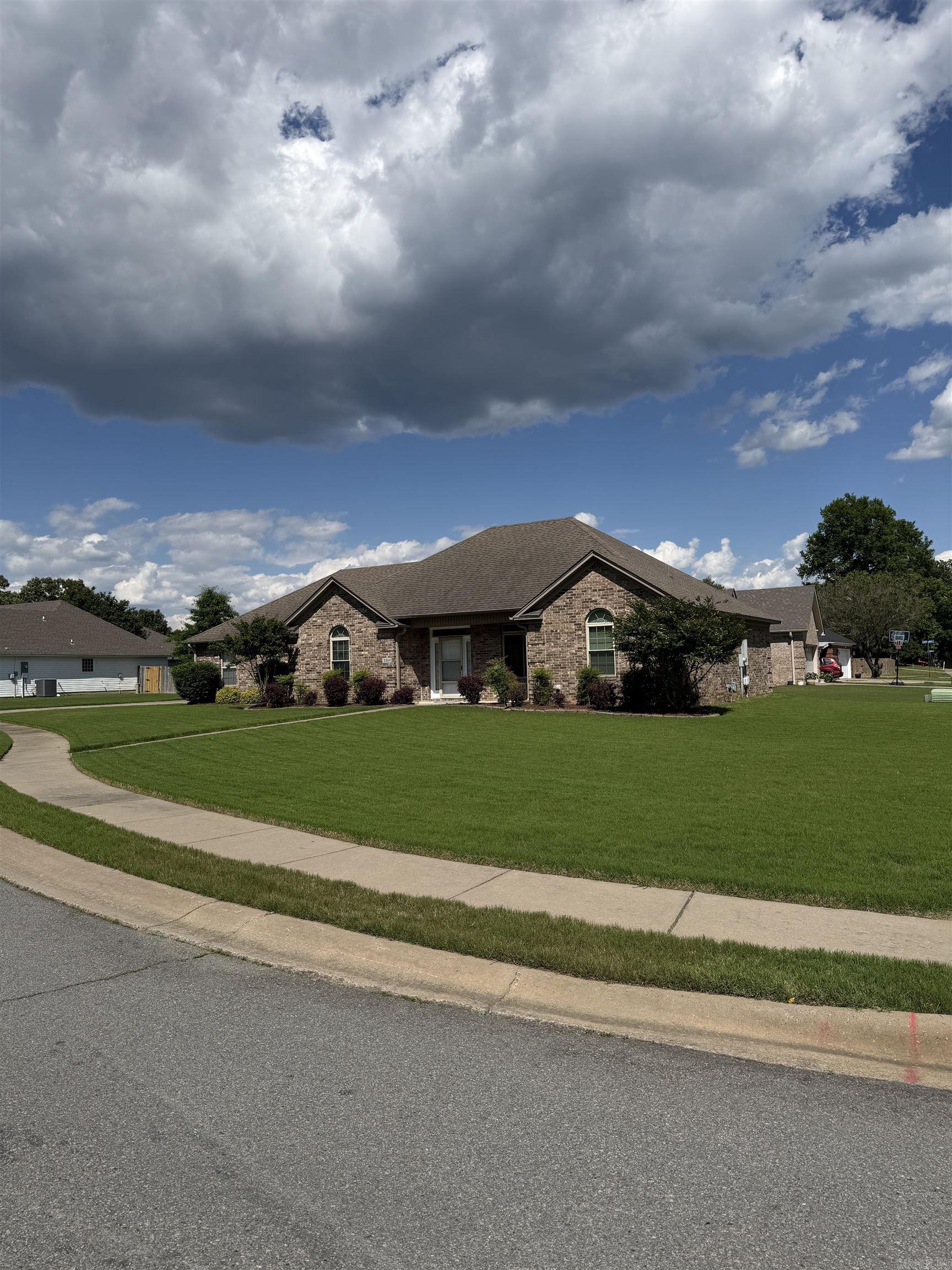 3304 Lacross Dr  Bryant, AR