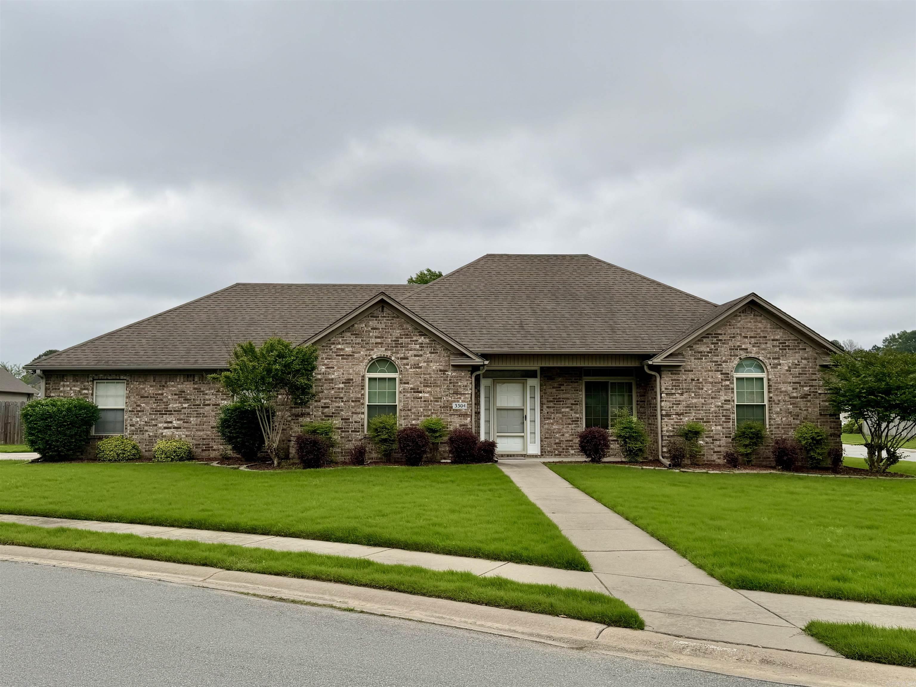 3304 Lacross Dr  Bryant, AR