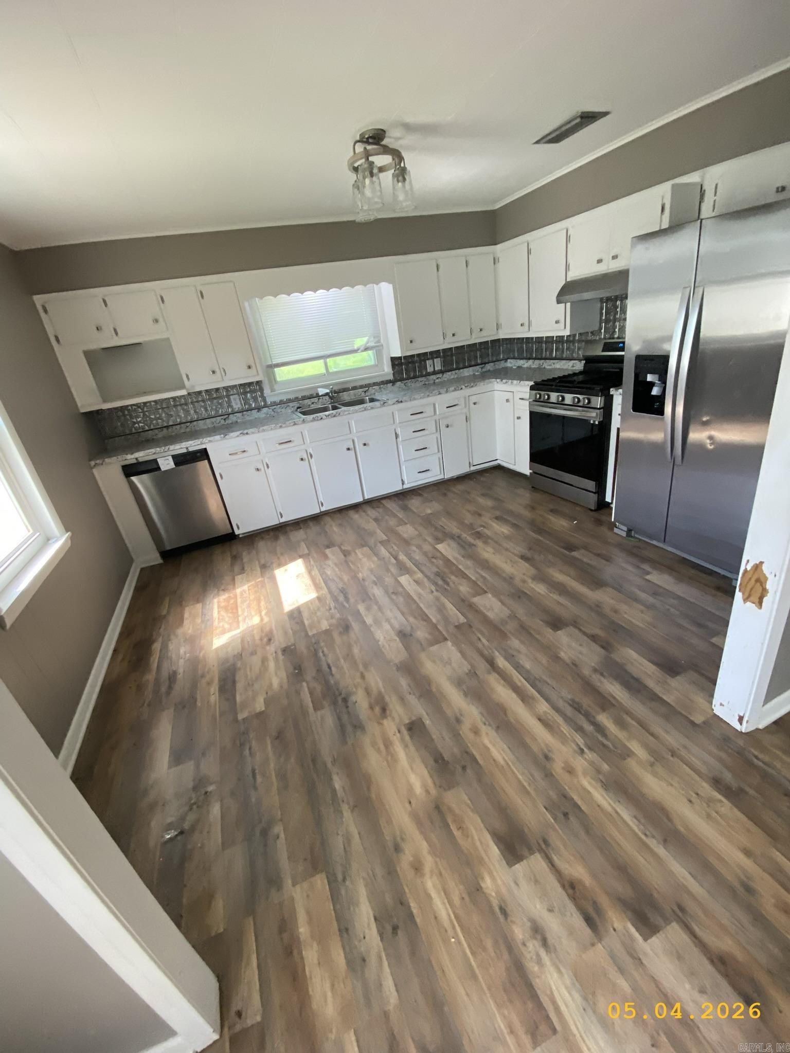 1323 S Main  DeWitt, AR