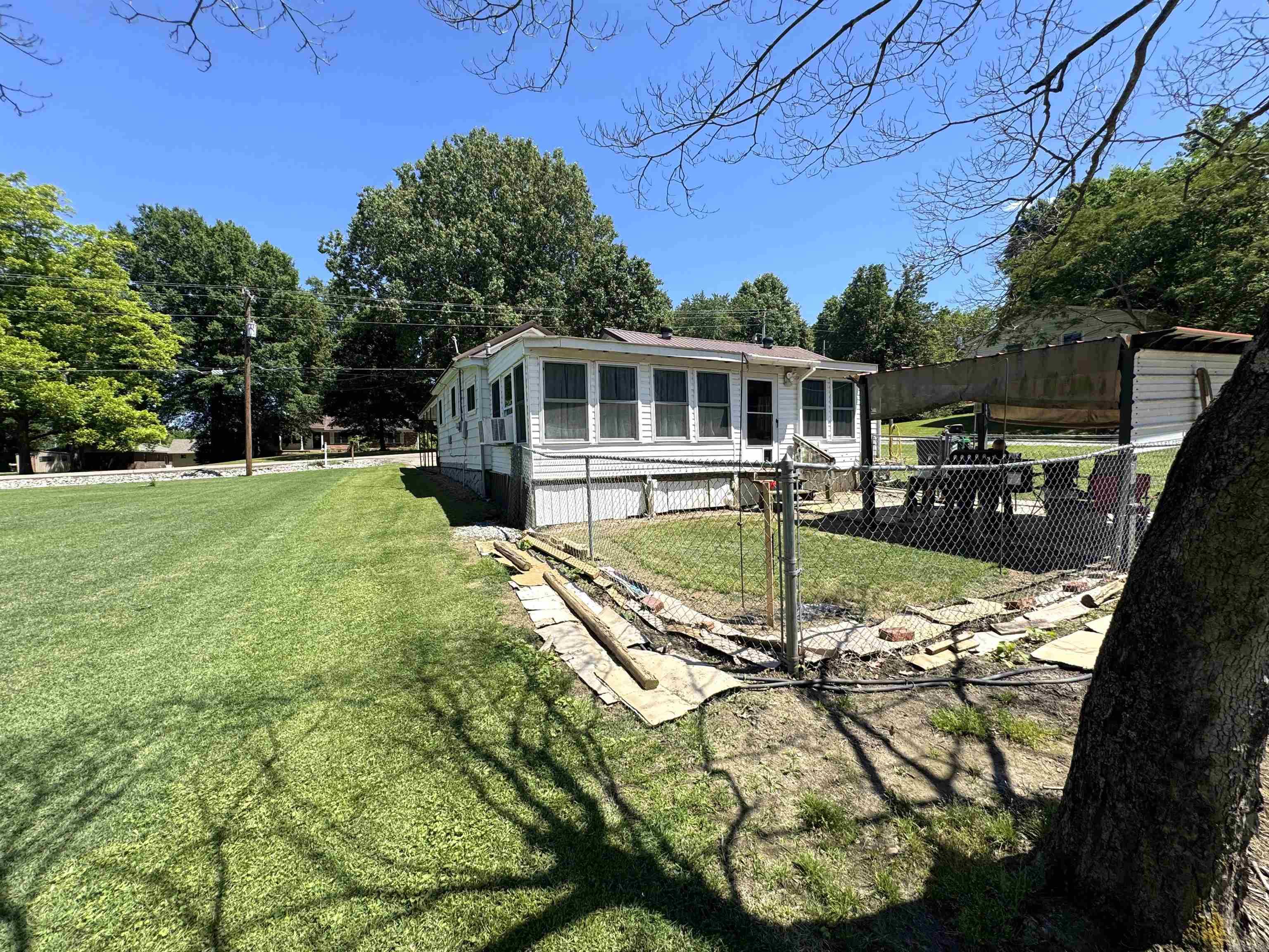 563 S 12th  Piggott, AR