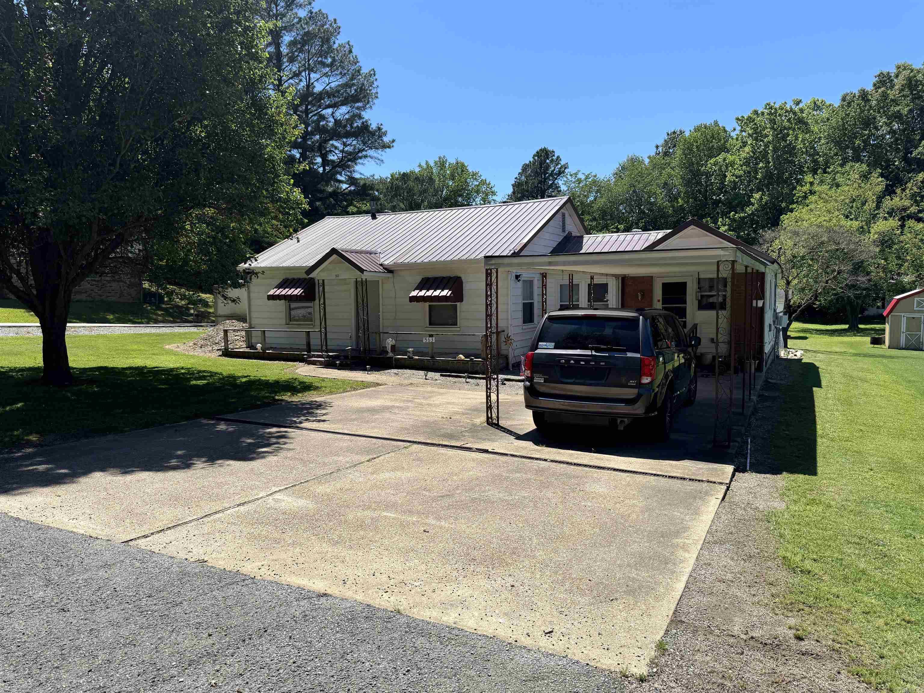 563 S 12th  Piggott, AR