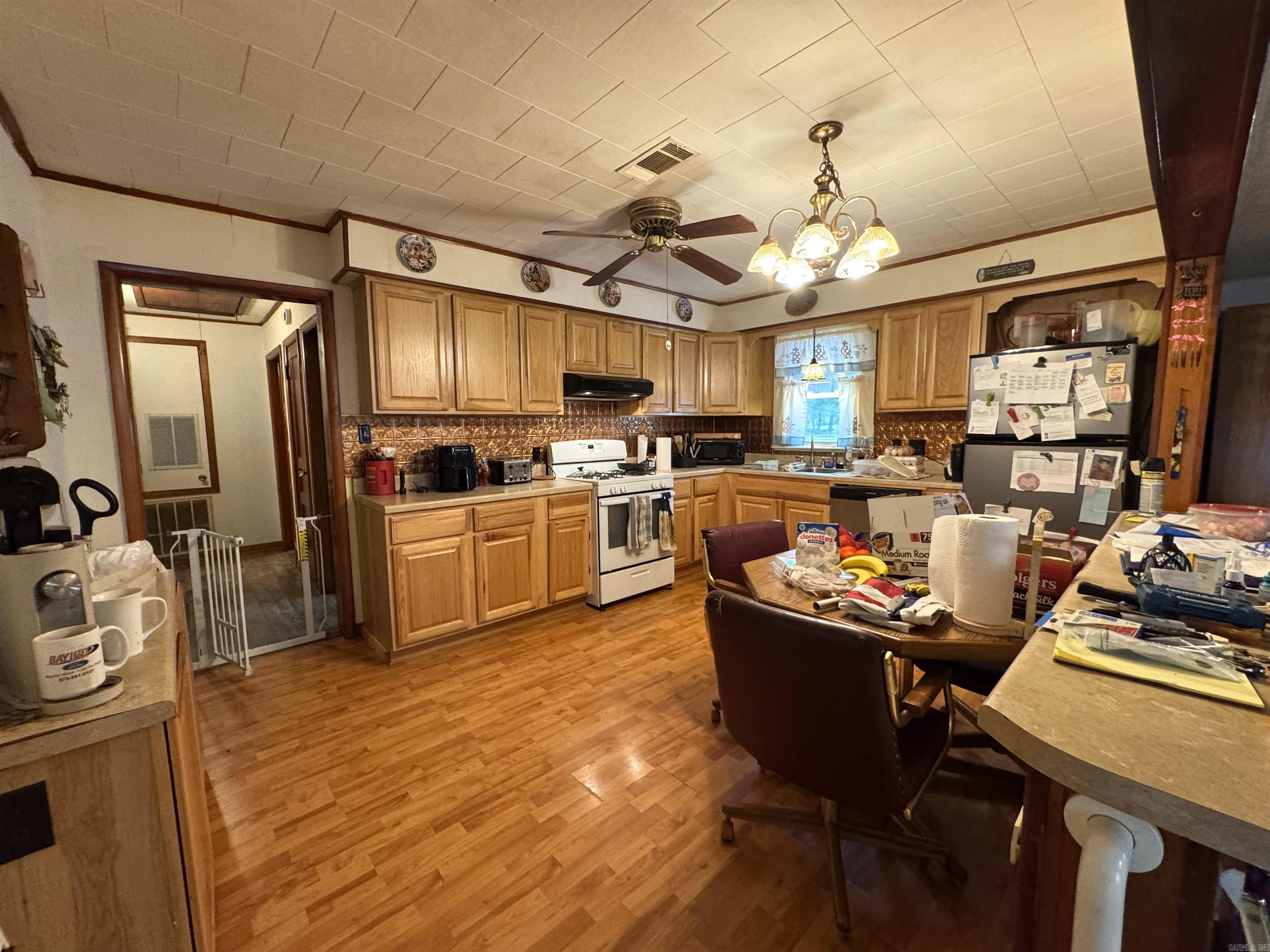563 S 12th  Piggott, AR