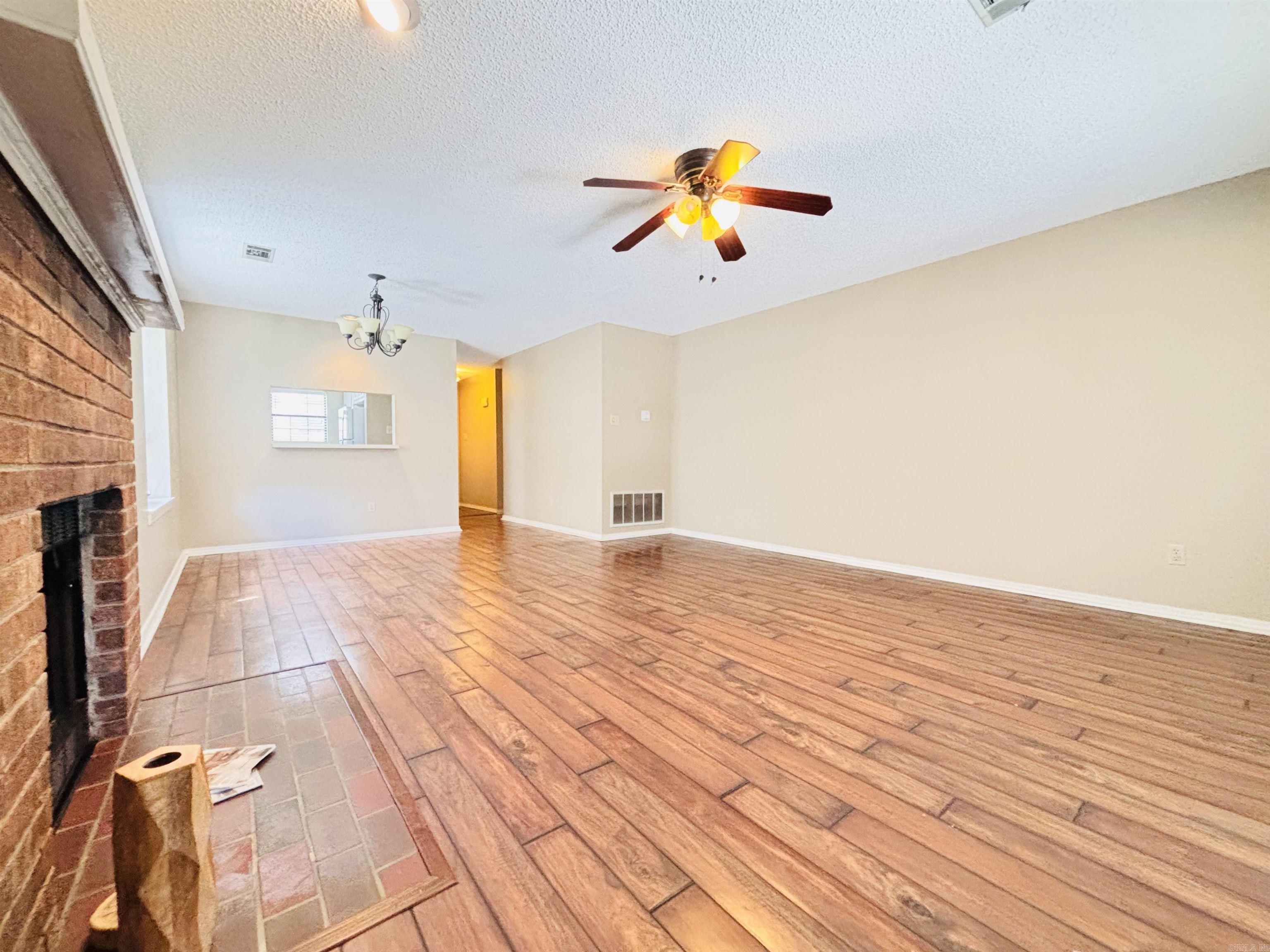 23 Dark Forest  Benton, AR