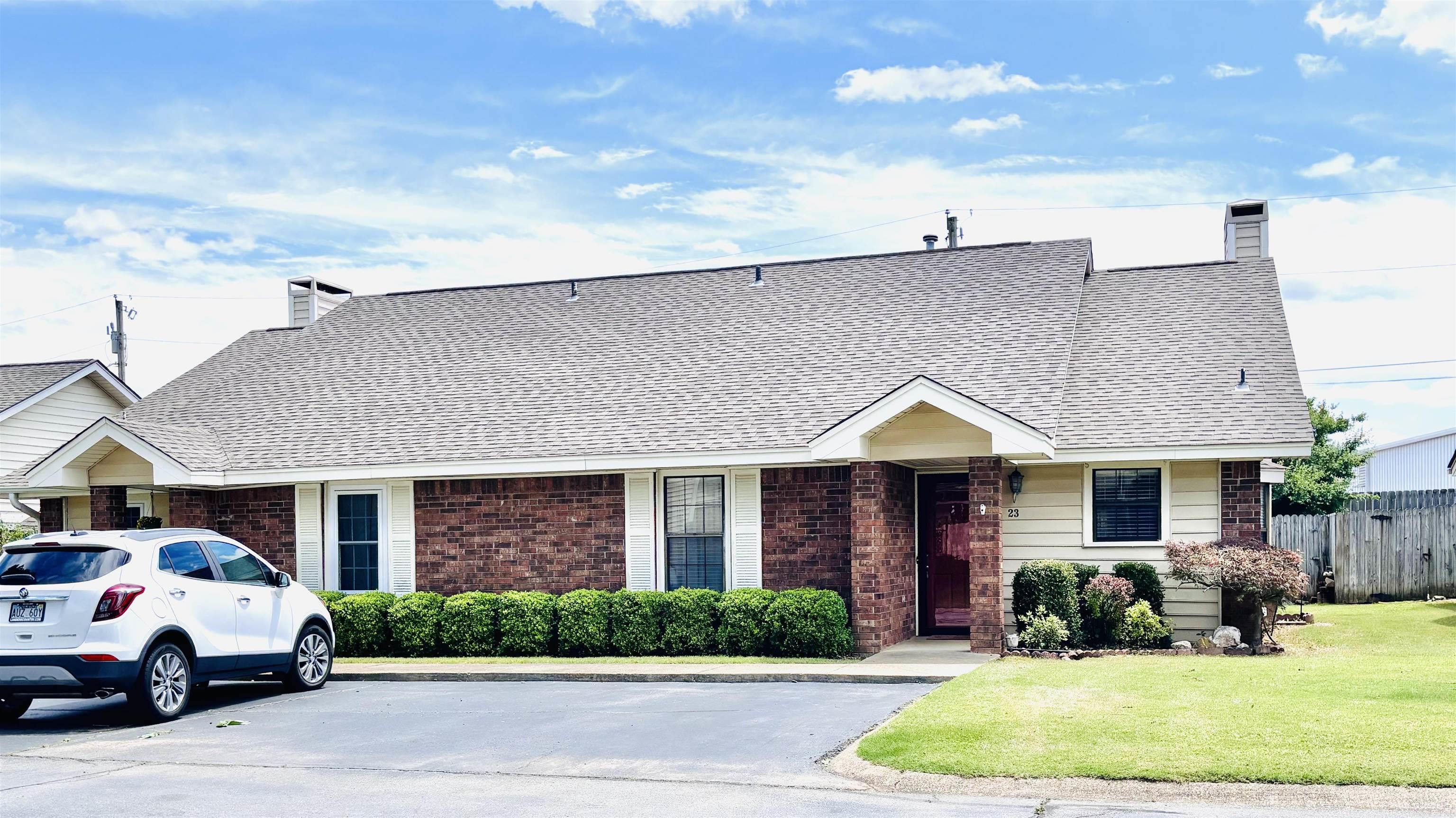 23 Dark Forest  Benton, AR