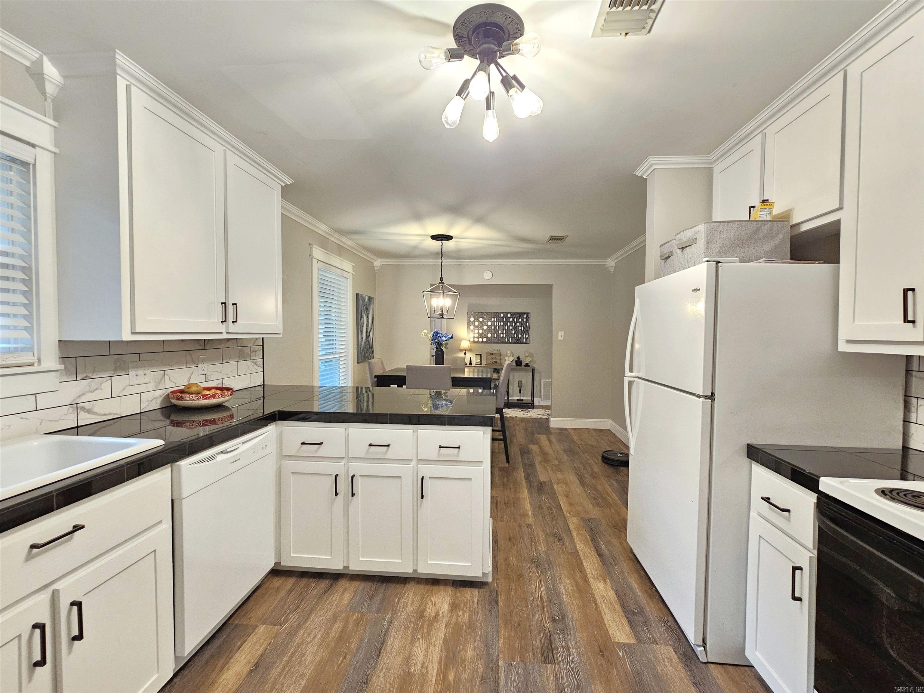 21559 Crab Apple  Hensley, AR