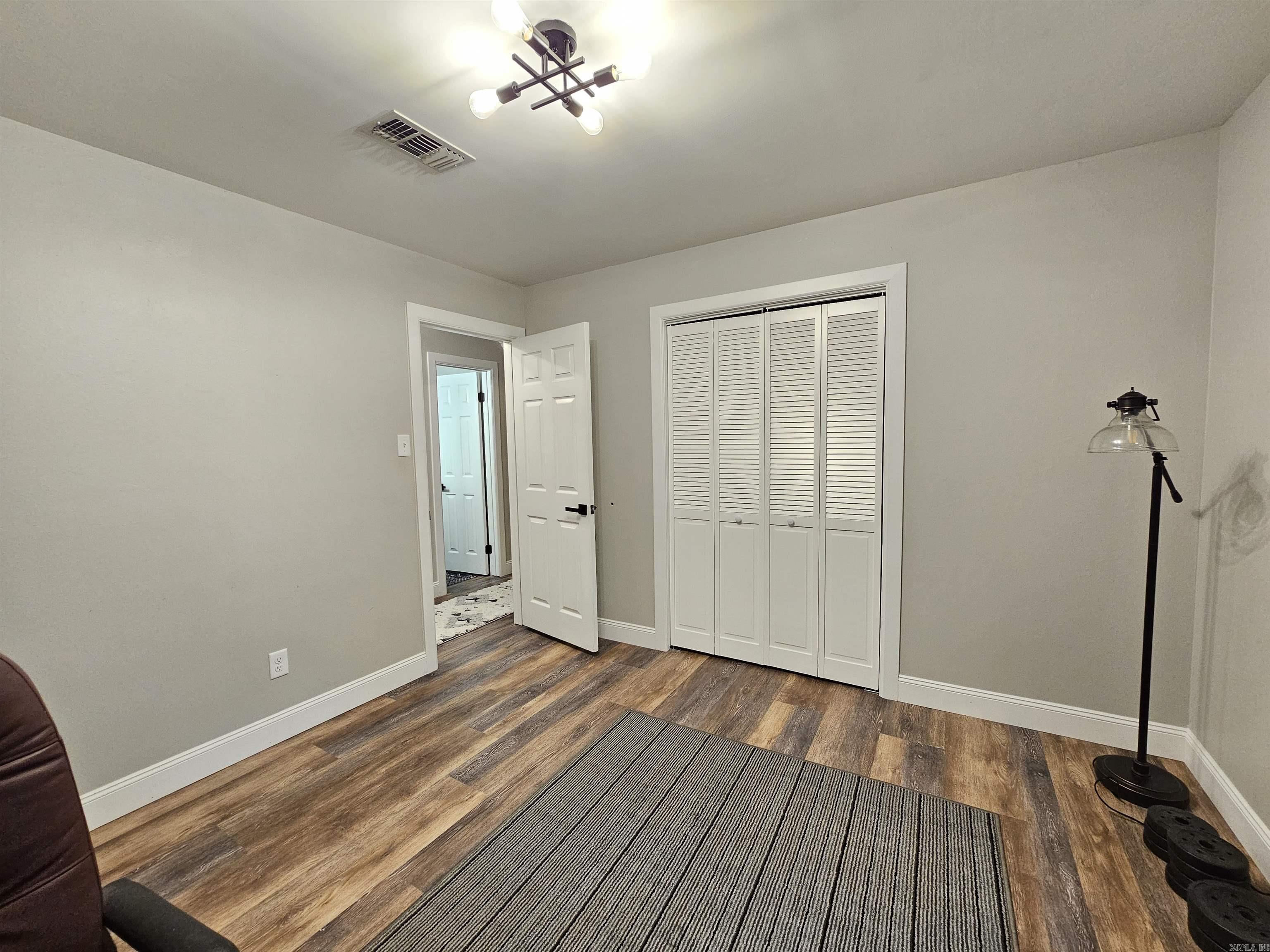 21559 Crab Apple  Hensley, AR