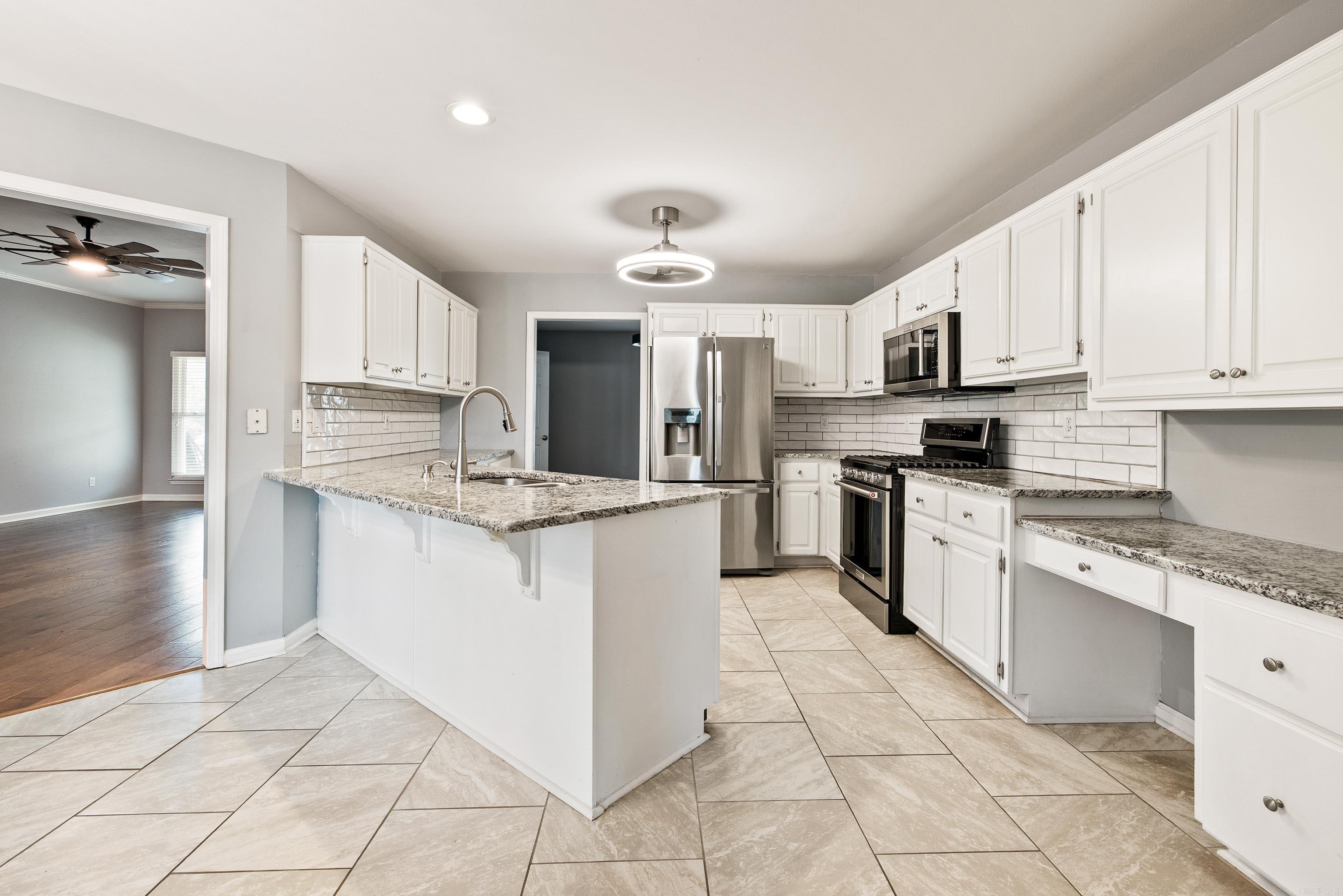 56 Waterside  Maumelle, AR