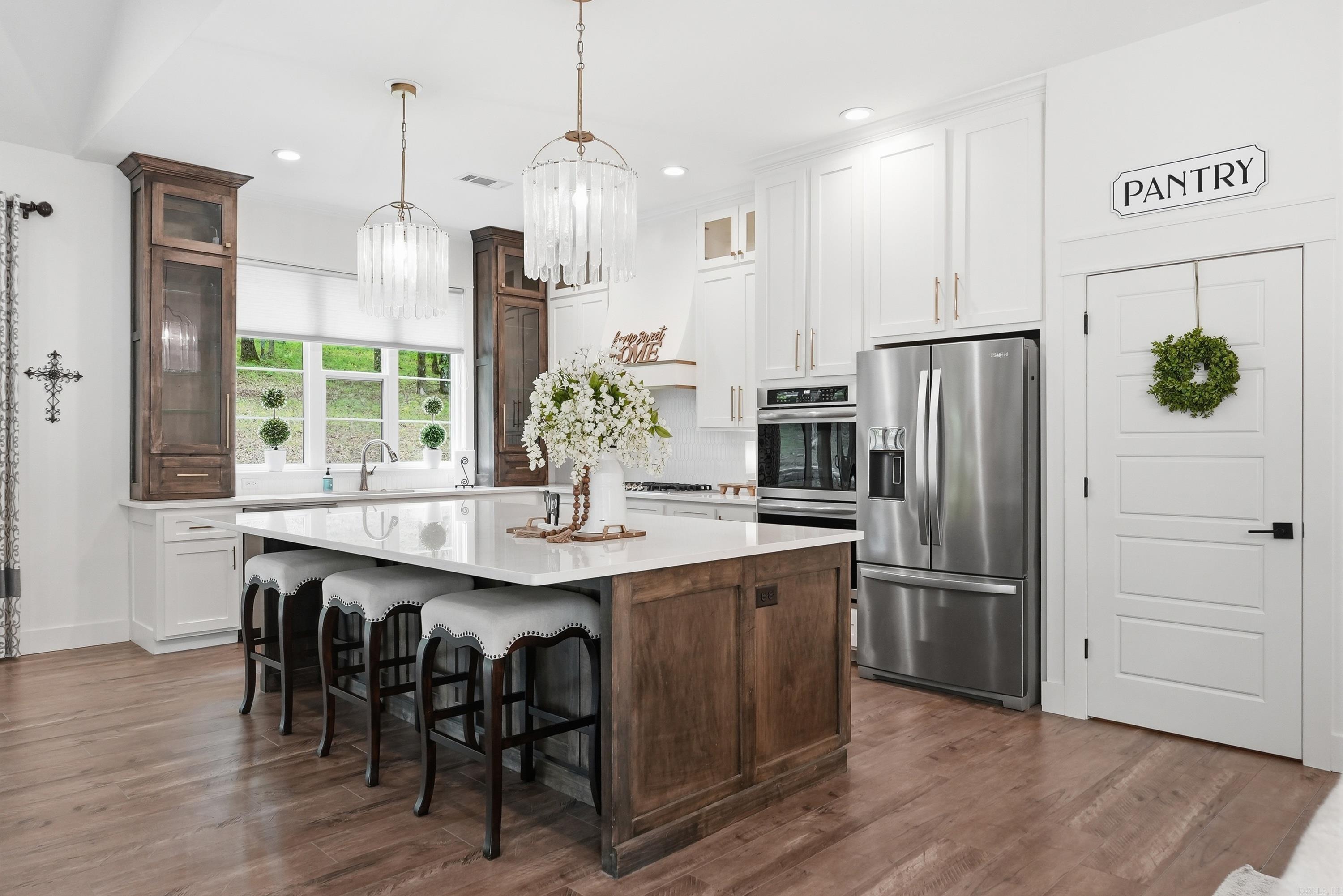 64 Moseley  Conway, AR