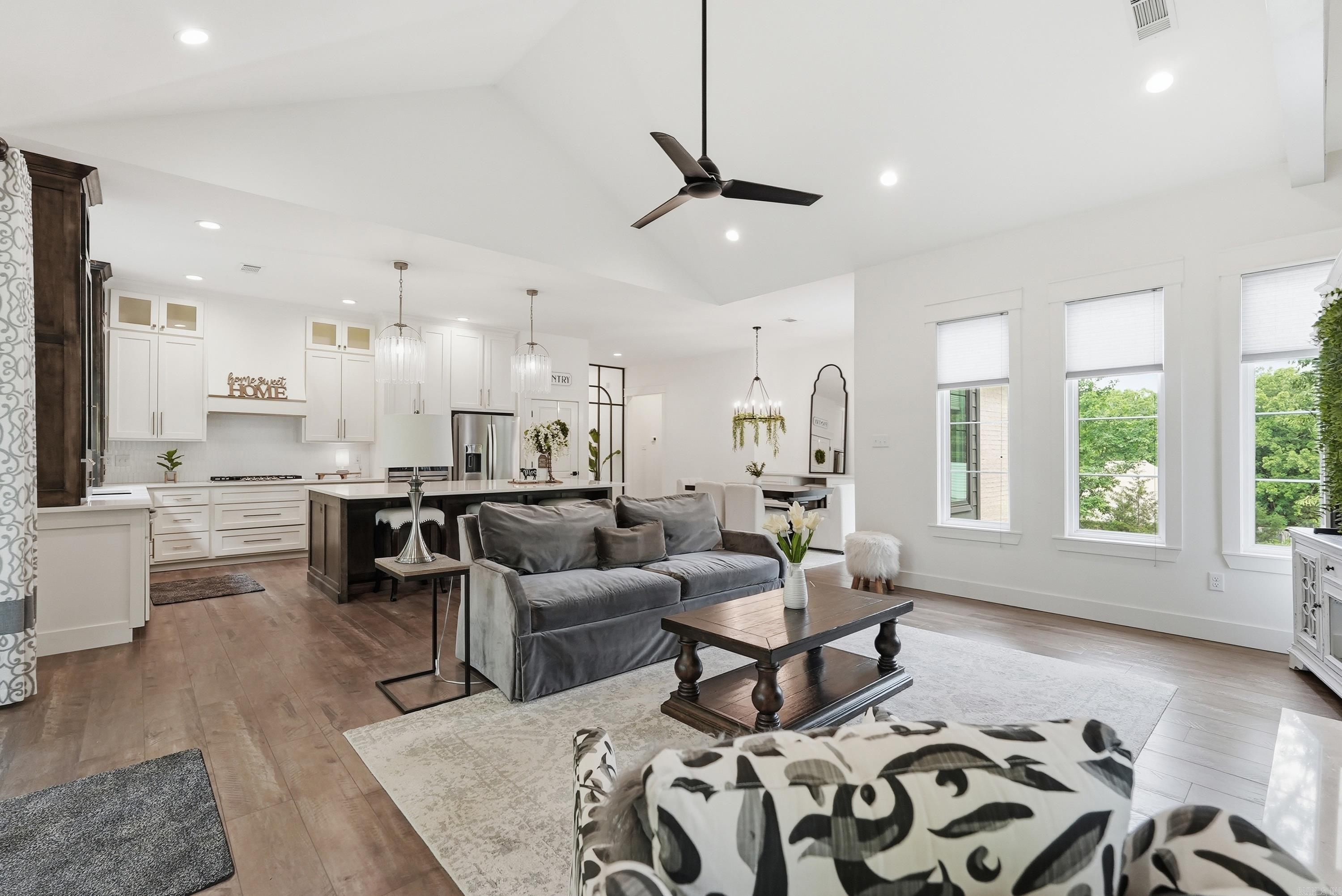 64 Moseley  Conway, AR