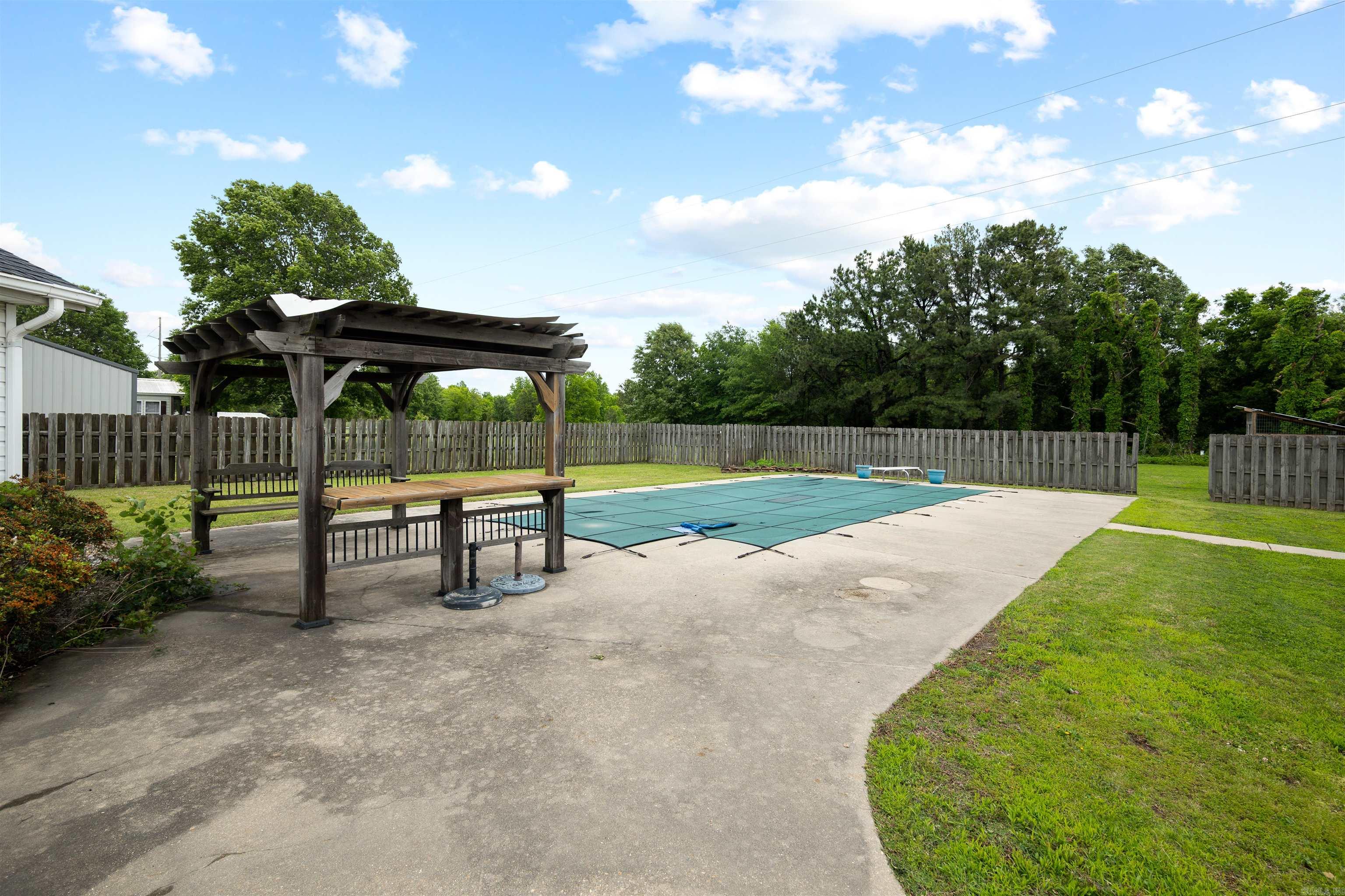 13298 Dixie  Trumann, AR