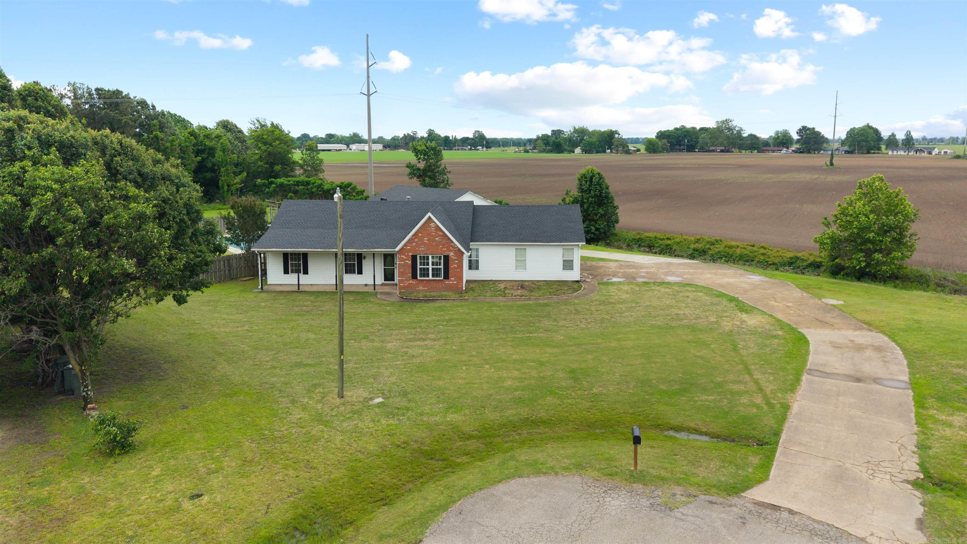 13298 Dixie  Trumann, AR