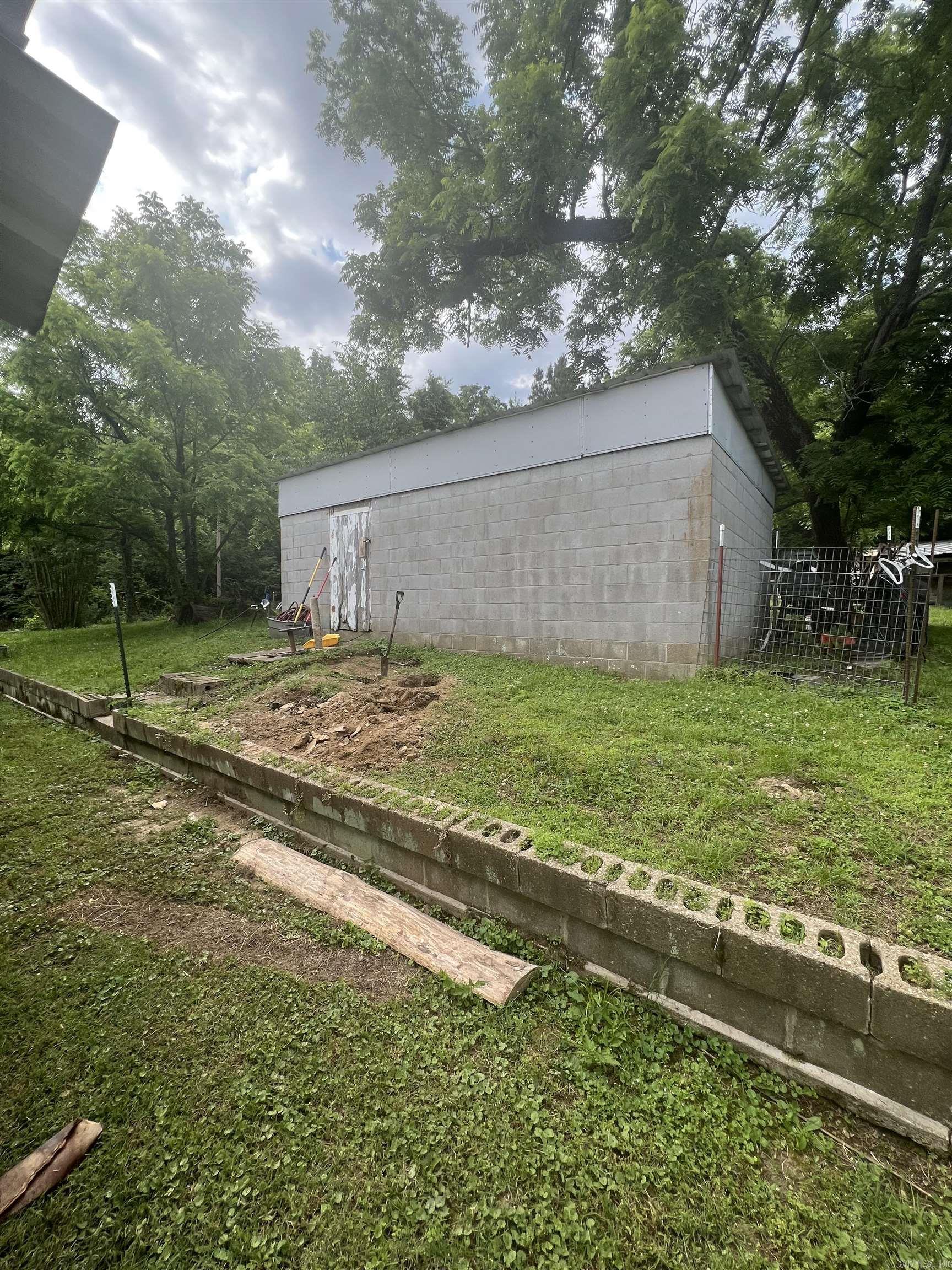 120 W Moffett Trail Caddo Gap, AR 71935