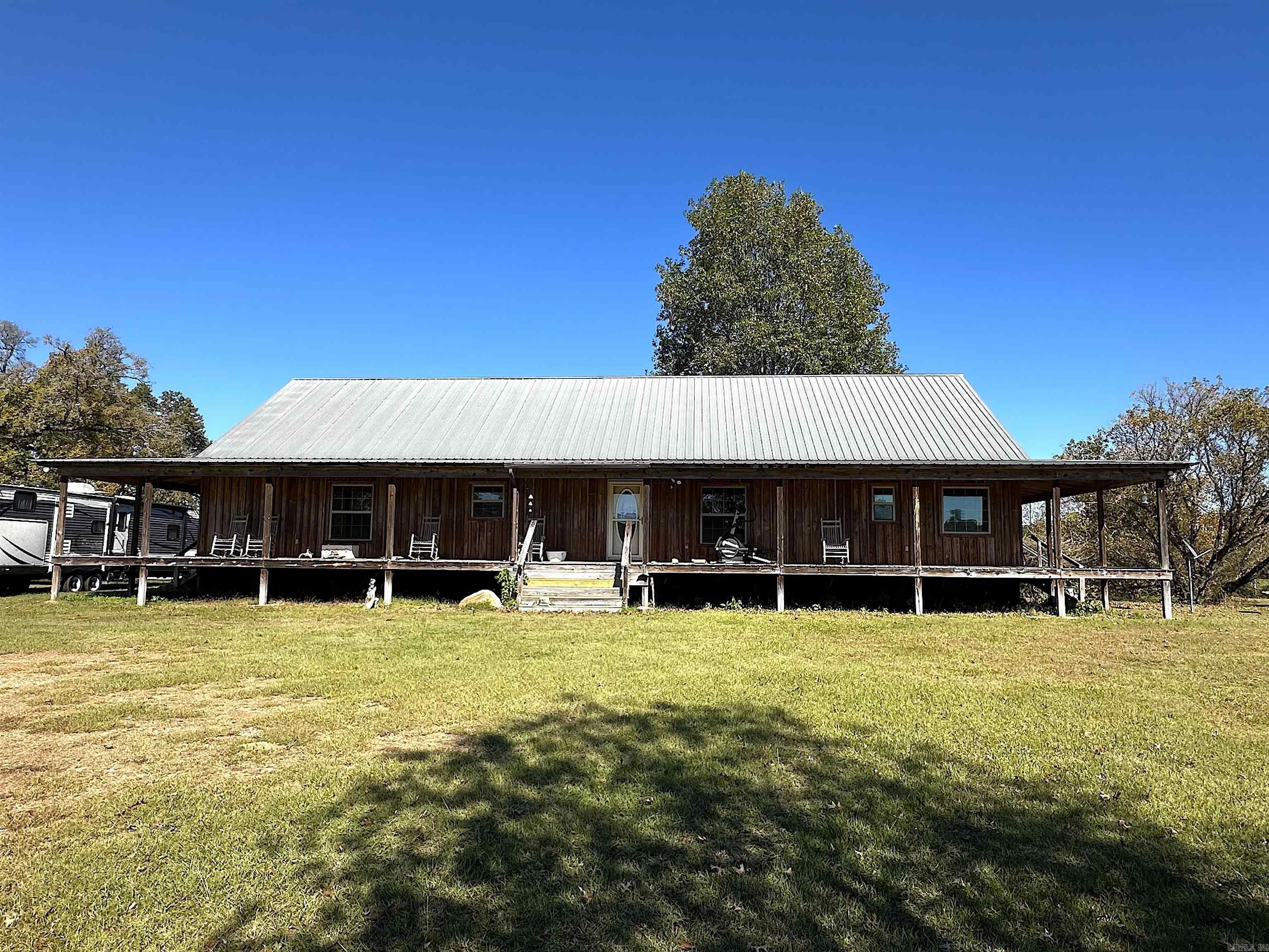 1156 E HWY 26  Delight, AR