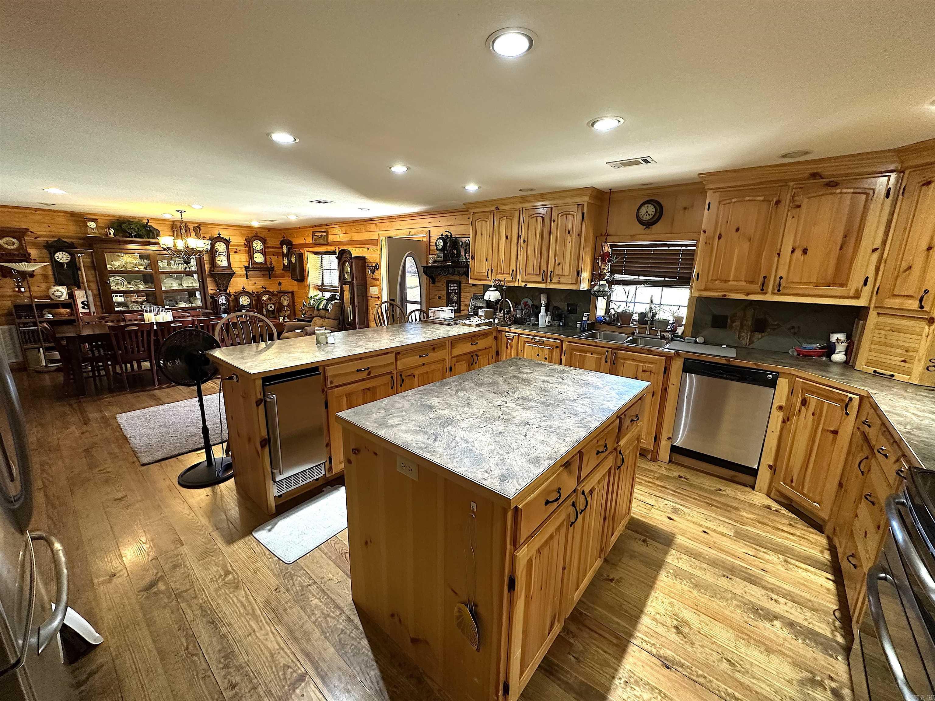 1156 E HWY 26  Delight, AR