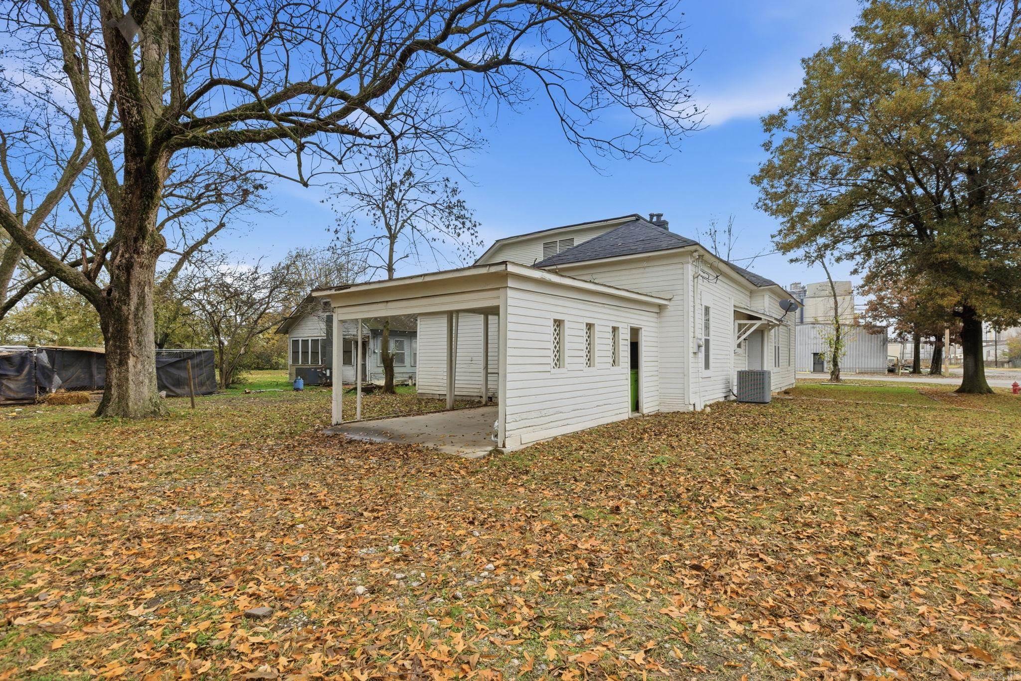 628 E 2nd  Stuttgart, AR