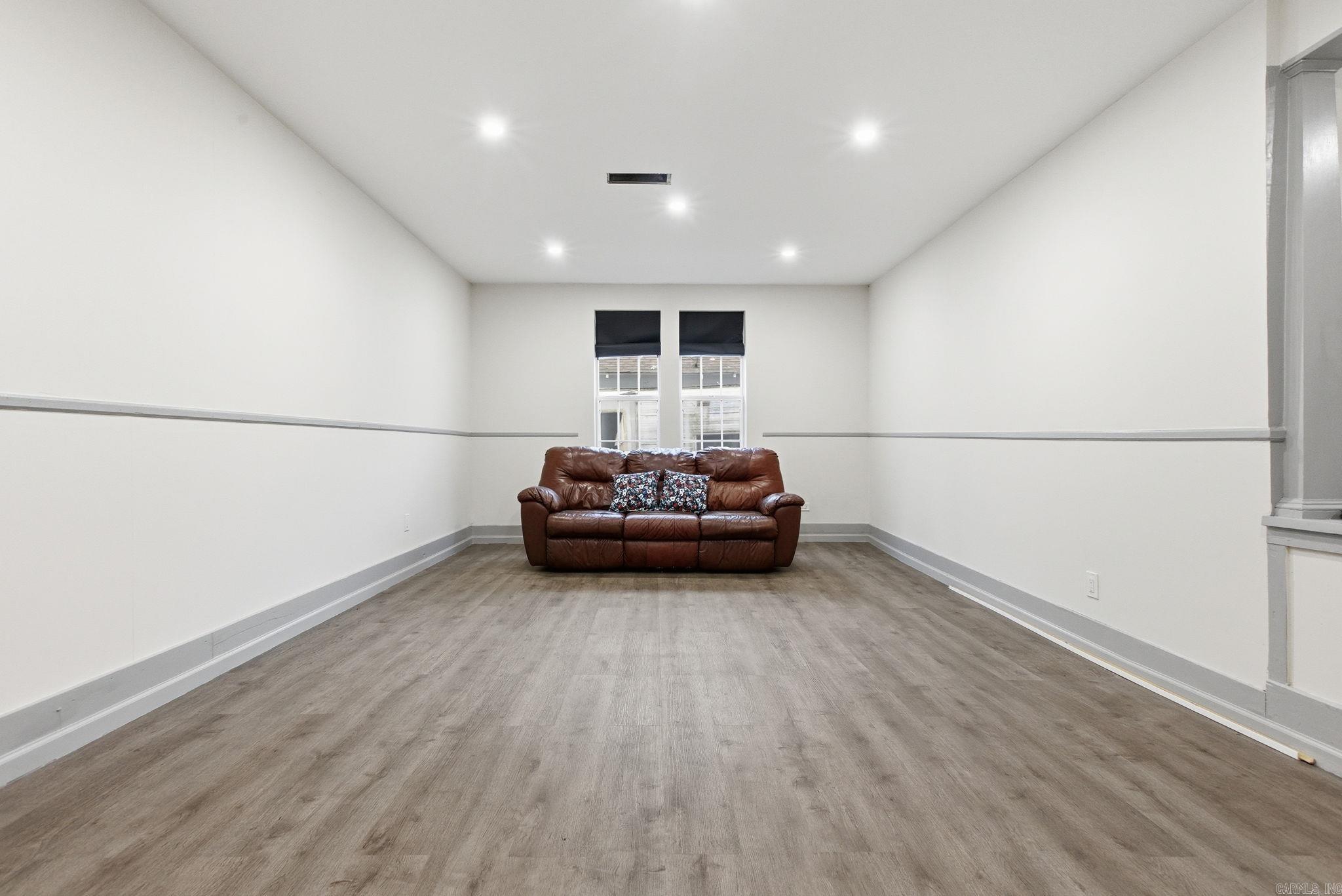 628 E 2nd  Stuttgart, AR