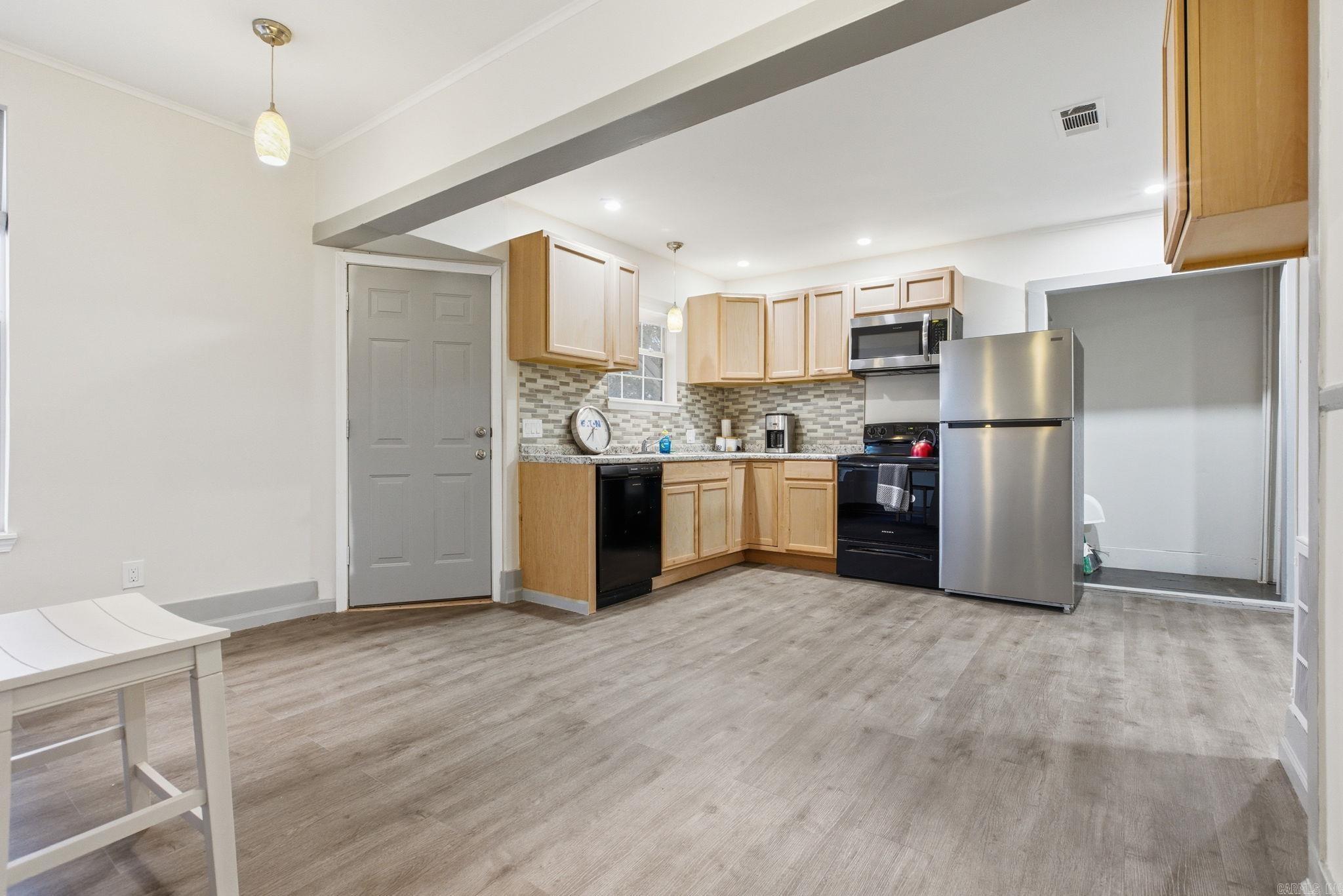 628 E 2nd  Stuttgart, AR