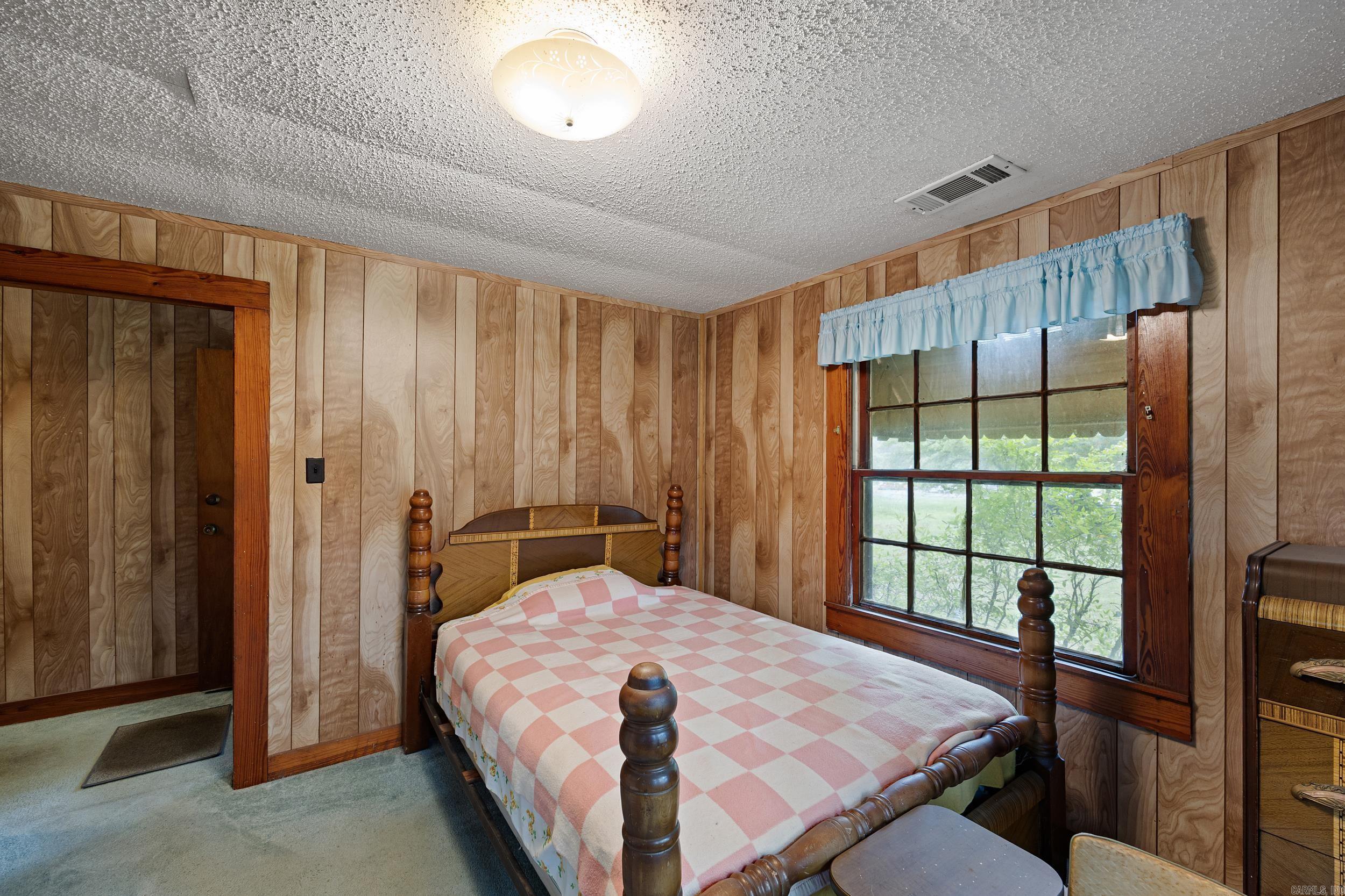 5303 N Arkansas  Russellville, AR