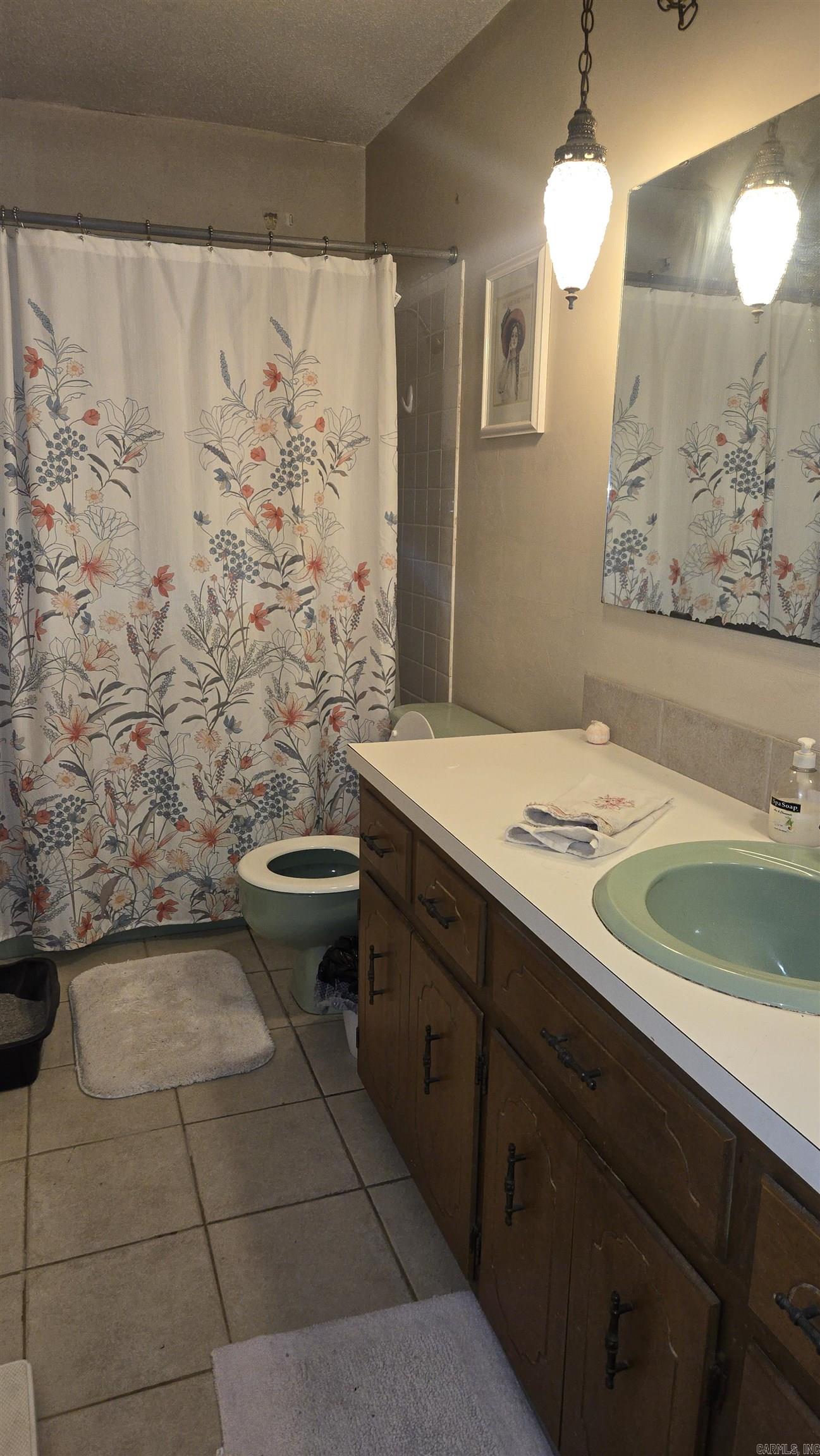 504 W glazy peau  Hot Springs, AR