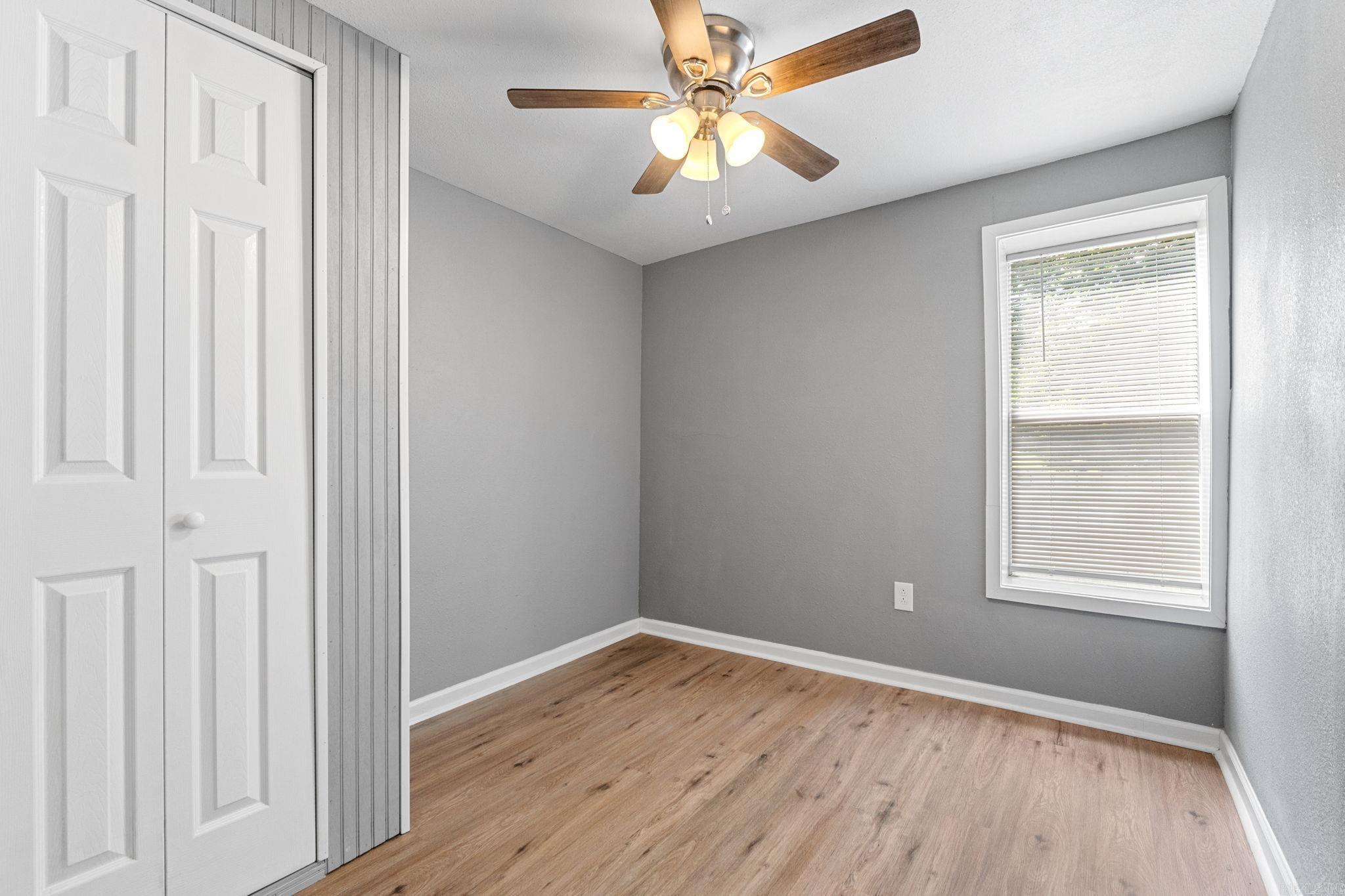 1112 HANGER  Little Rock, AR