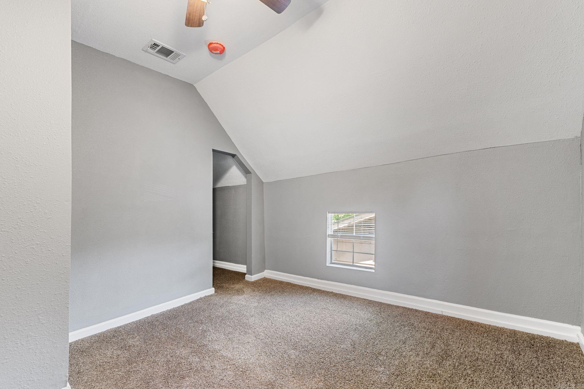 1112 HANGER  Little Rock, AR