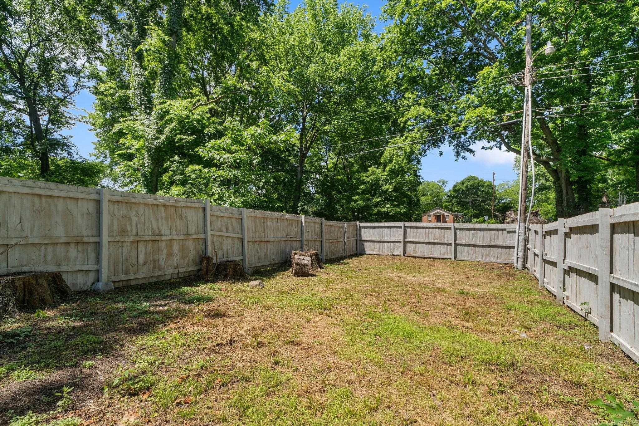 1112 HANGER  Little Rock, AR