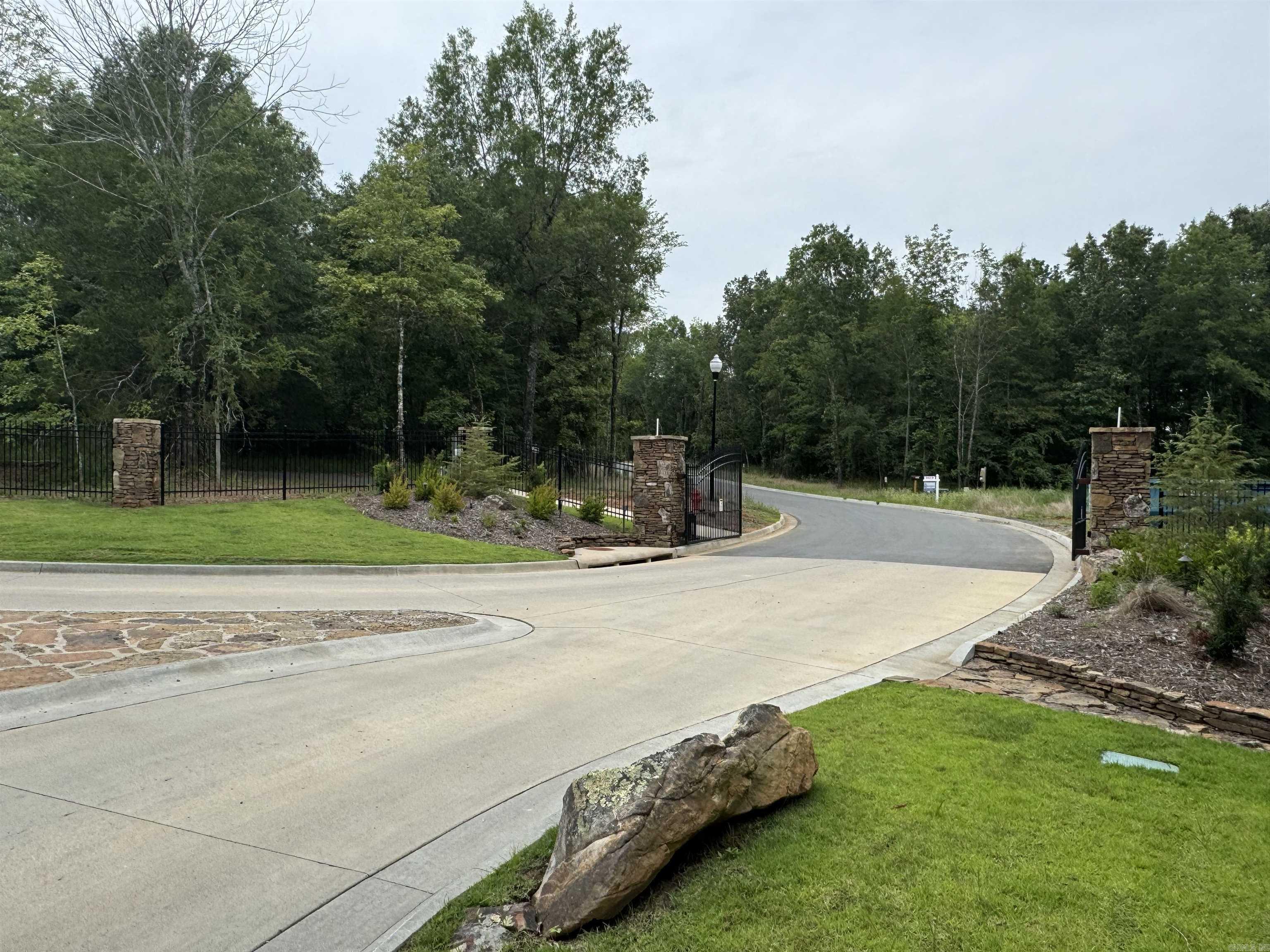 300 Shagbark Trail  Maumelle, AR