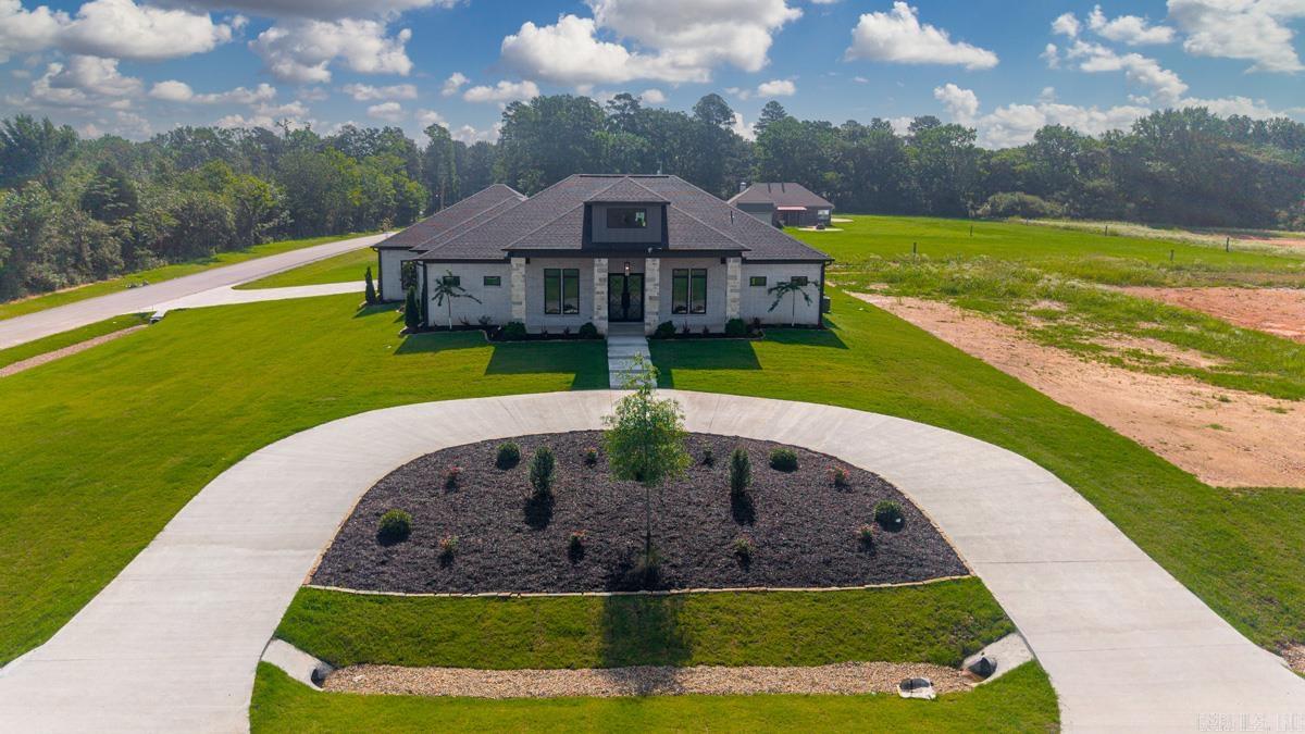 100 Liberty Oaks Trail Alexander, AR 72002
