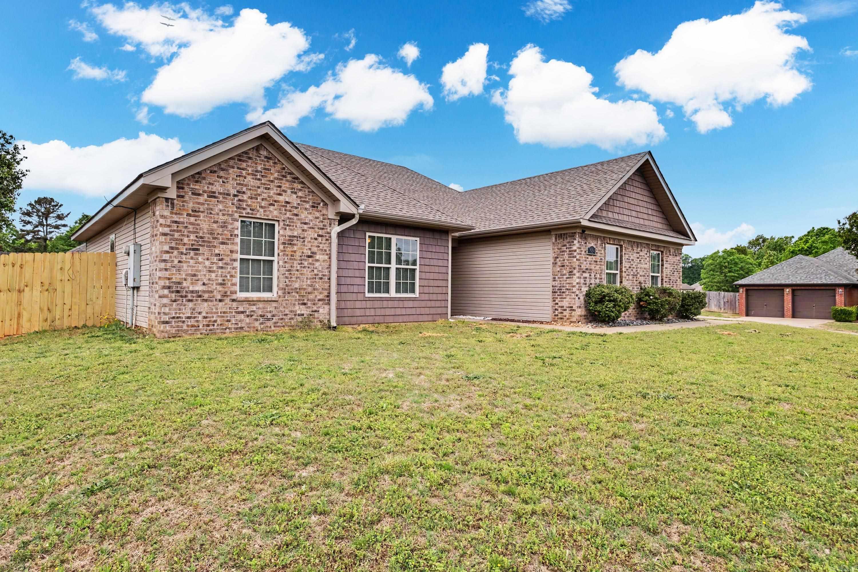 3994 Mountaincrest Cir  Shannon Hills, AR