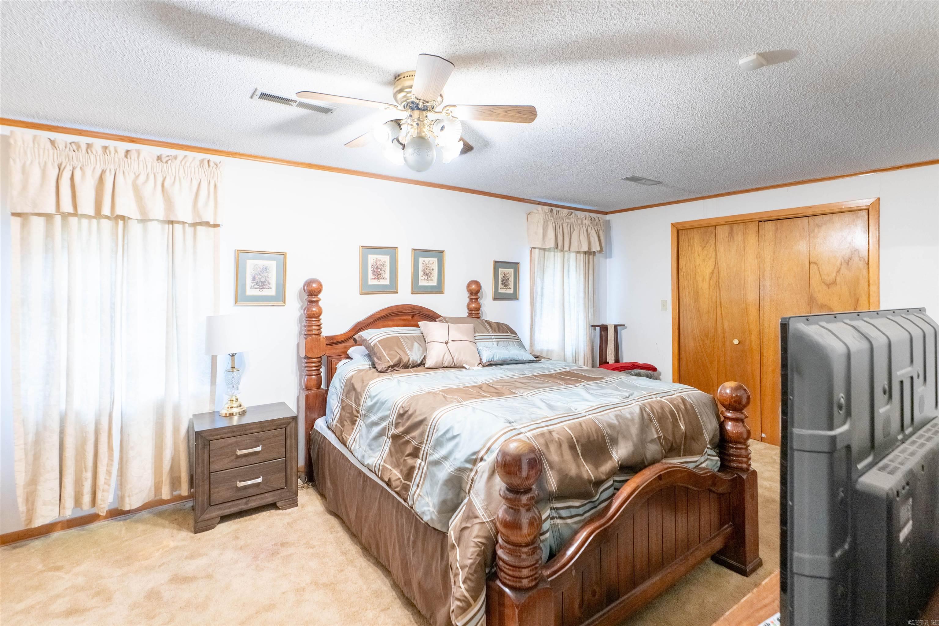 4040 HWY 20  Helena, AR