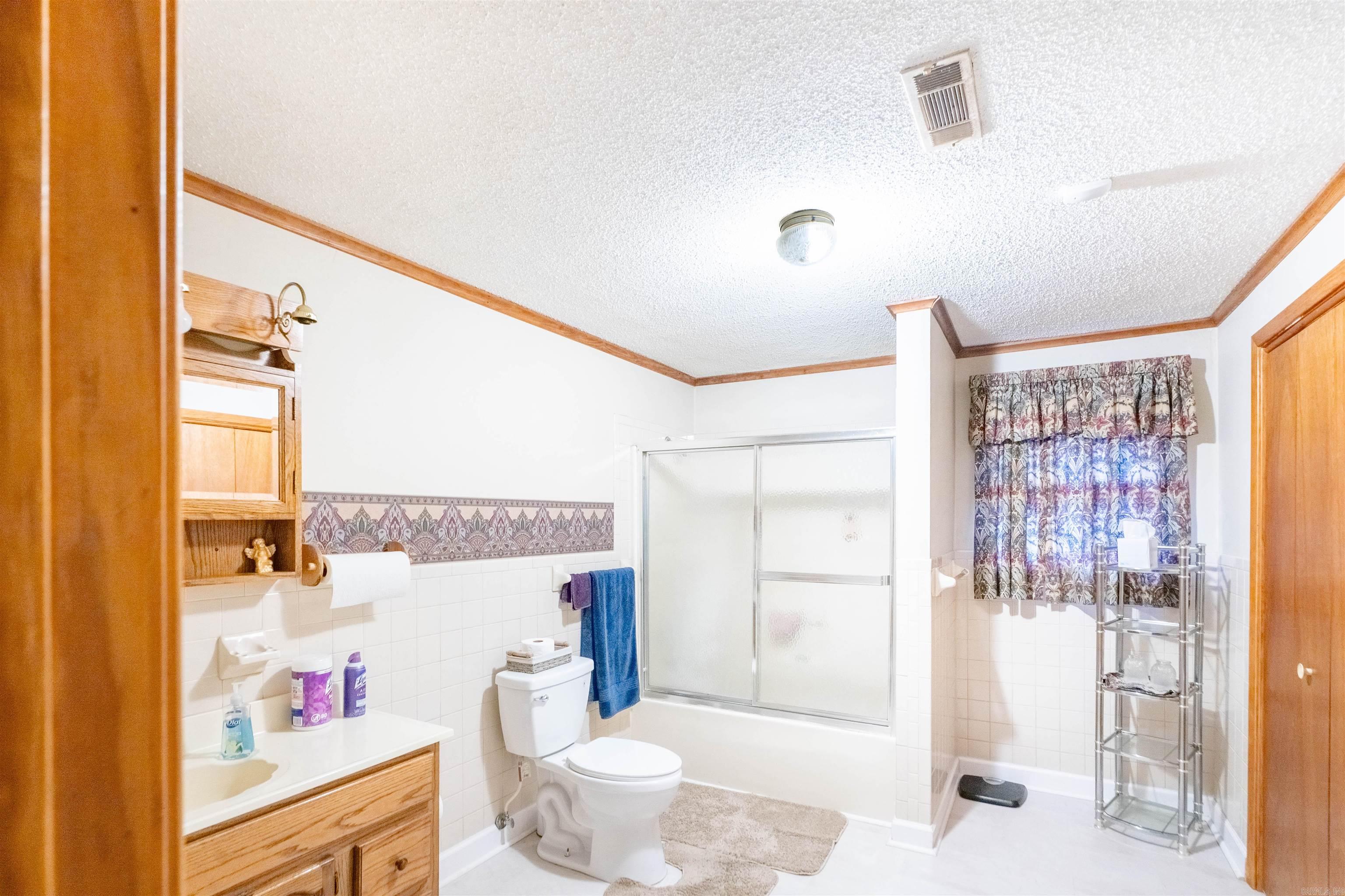 4040 HWY 20  Helena, AR