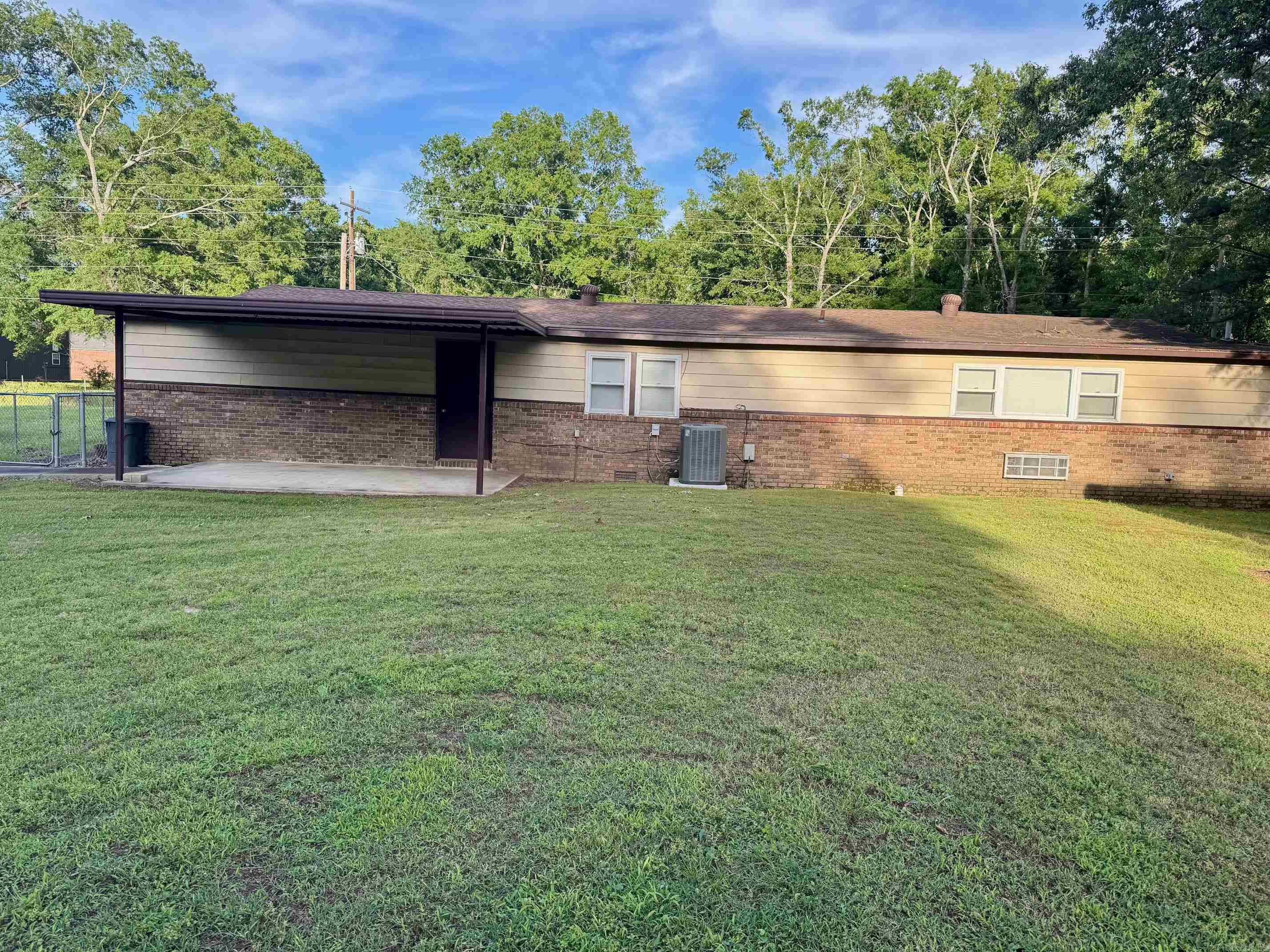 202 Skunk Hollow  Conway, AR