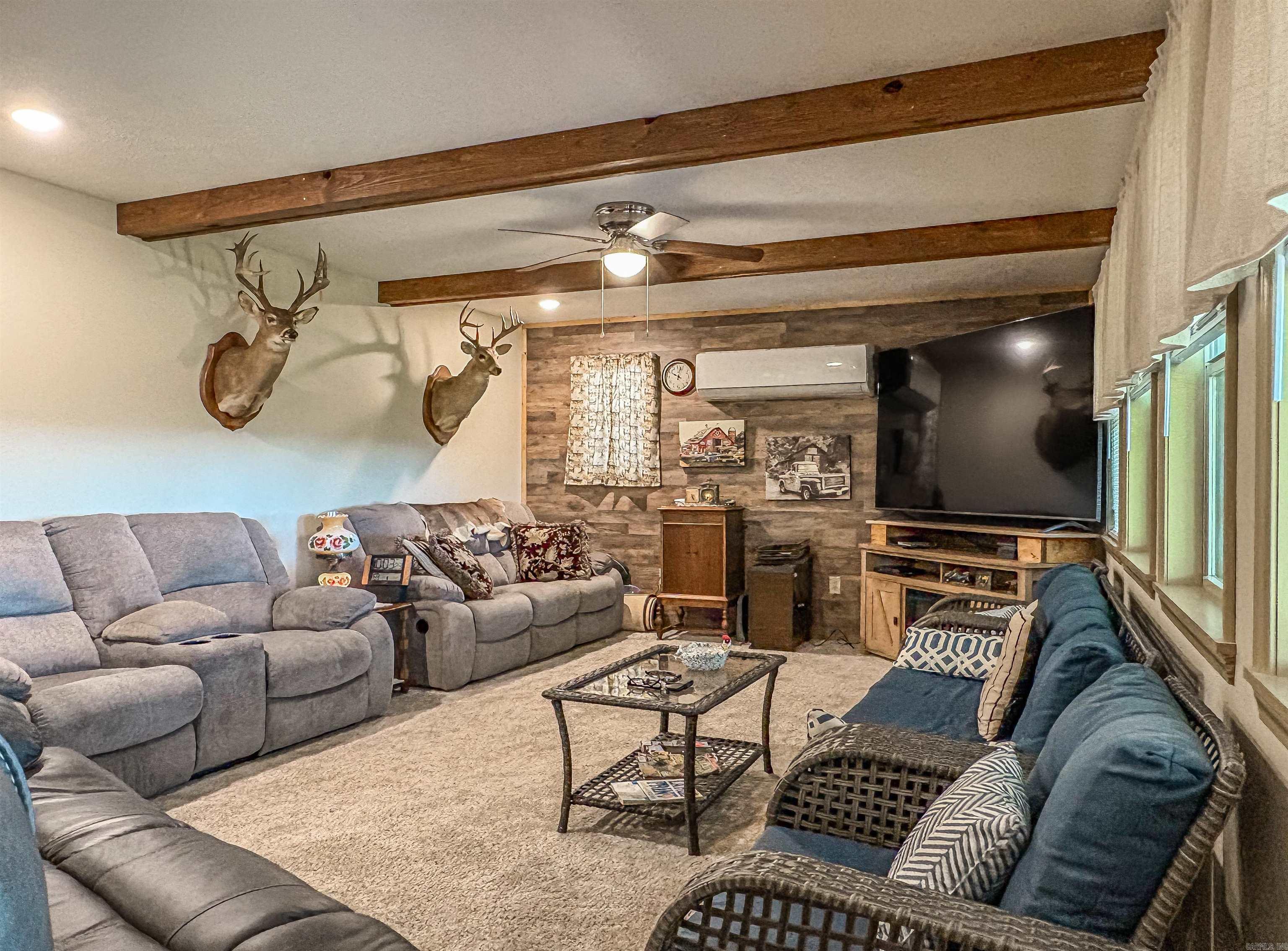 823 MC 164  Cedar Creek, AR