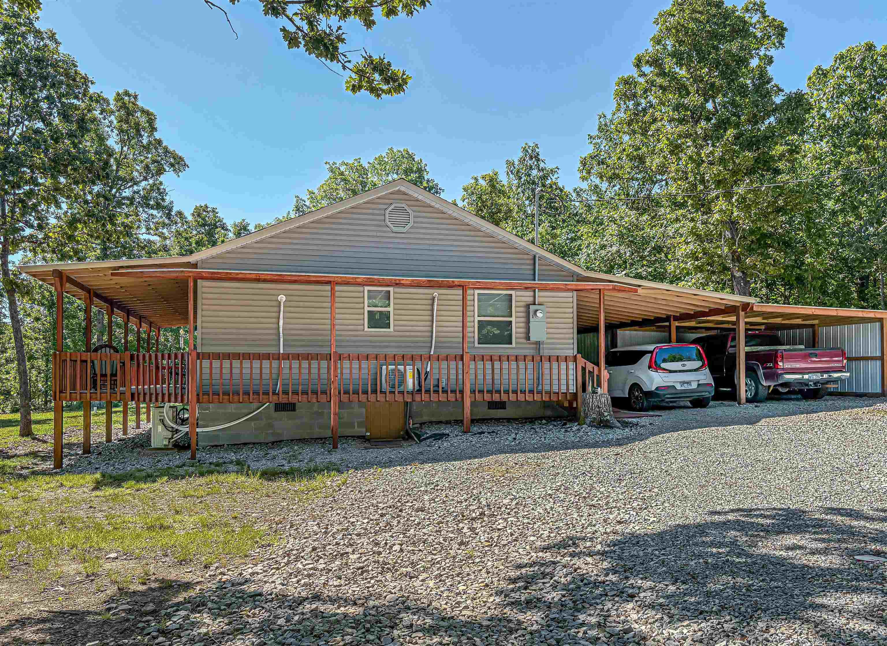 823 MC 164  Cedar Creek, AR