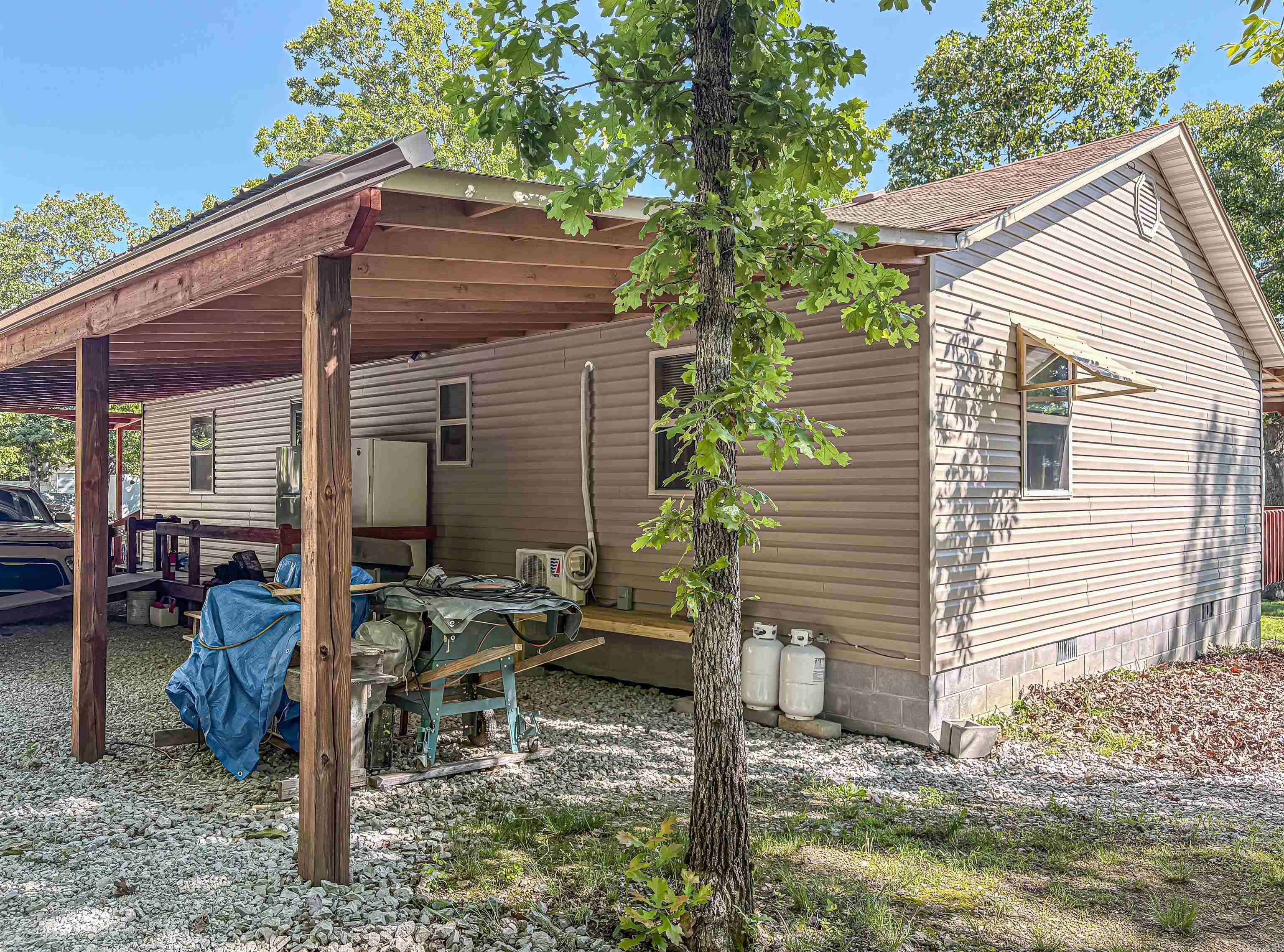 823 MC 164  Cedar Creek, AR