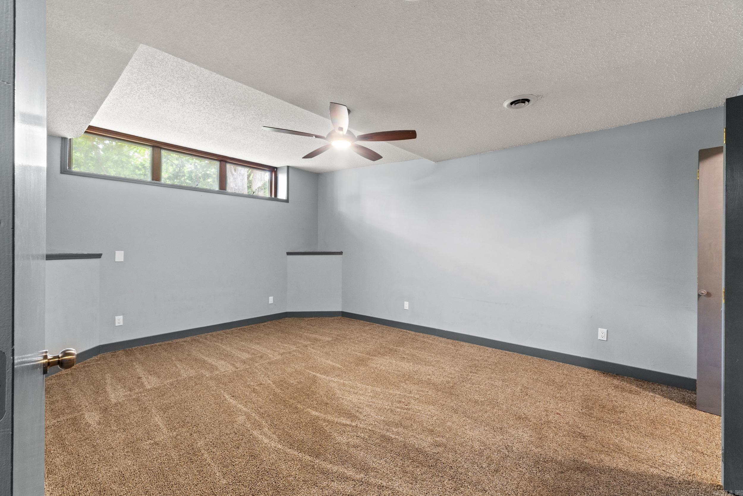 409 CR 916  Mountain Home, AR