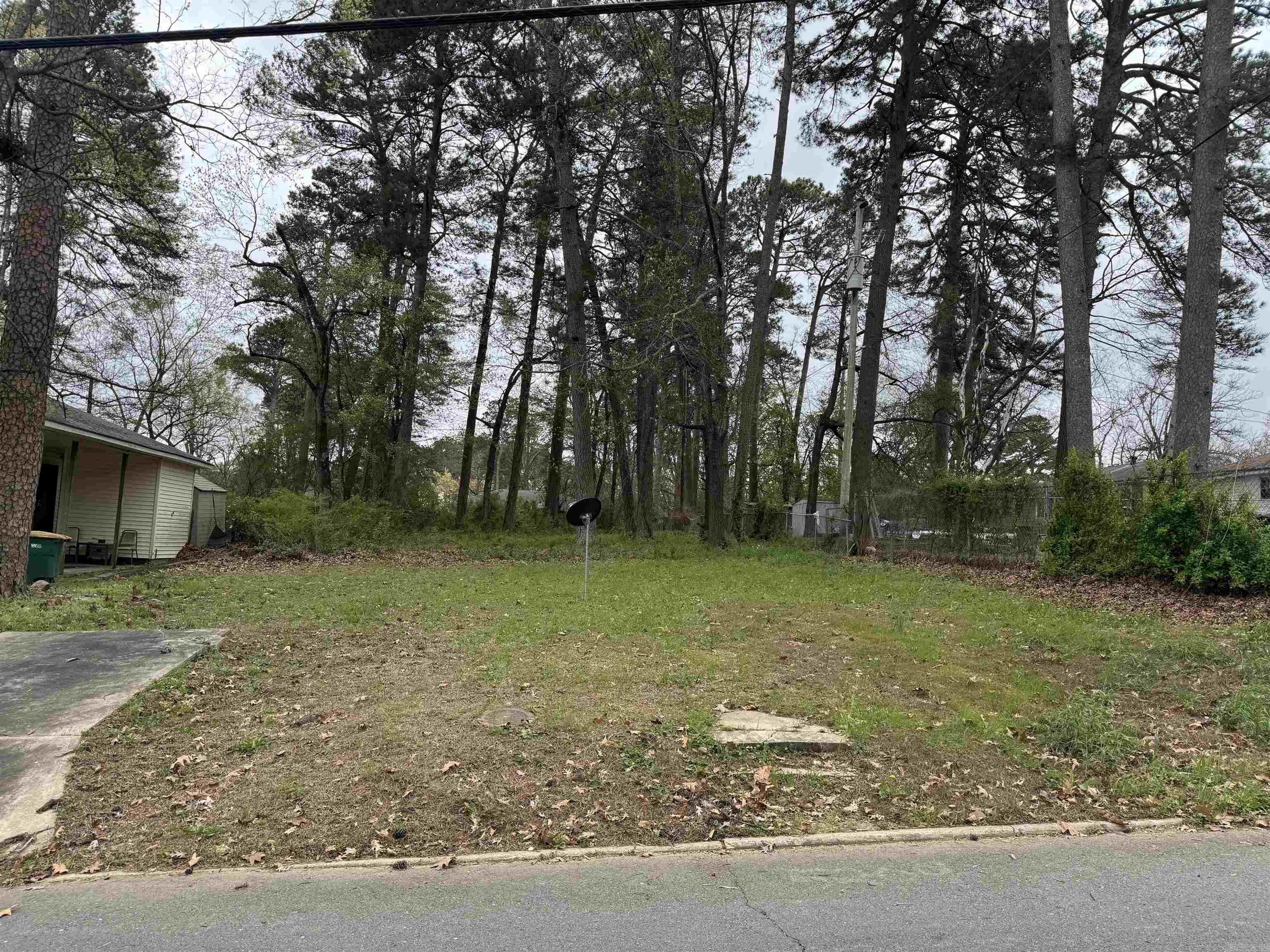 5209 W 22nd  Little Rock, AR