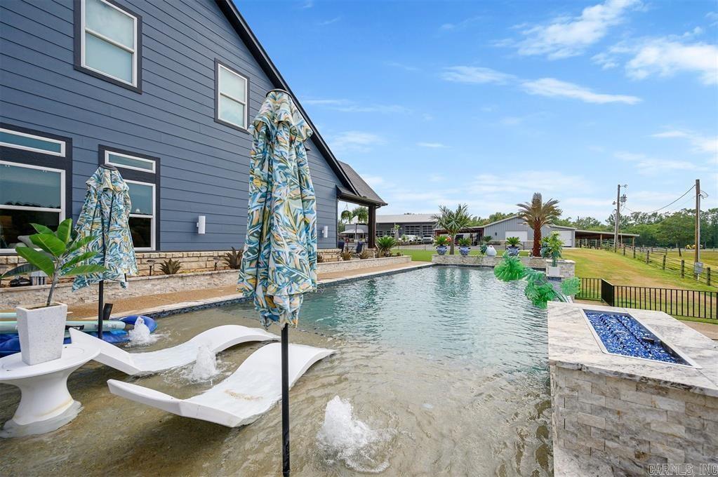 500 Rink  De Queen, AR