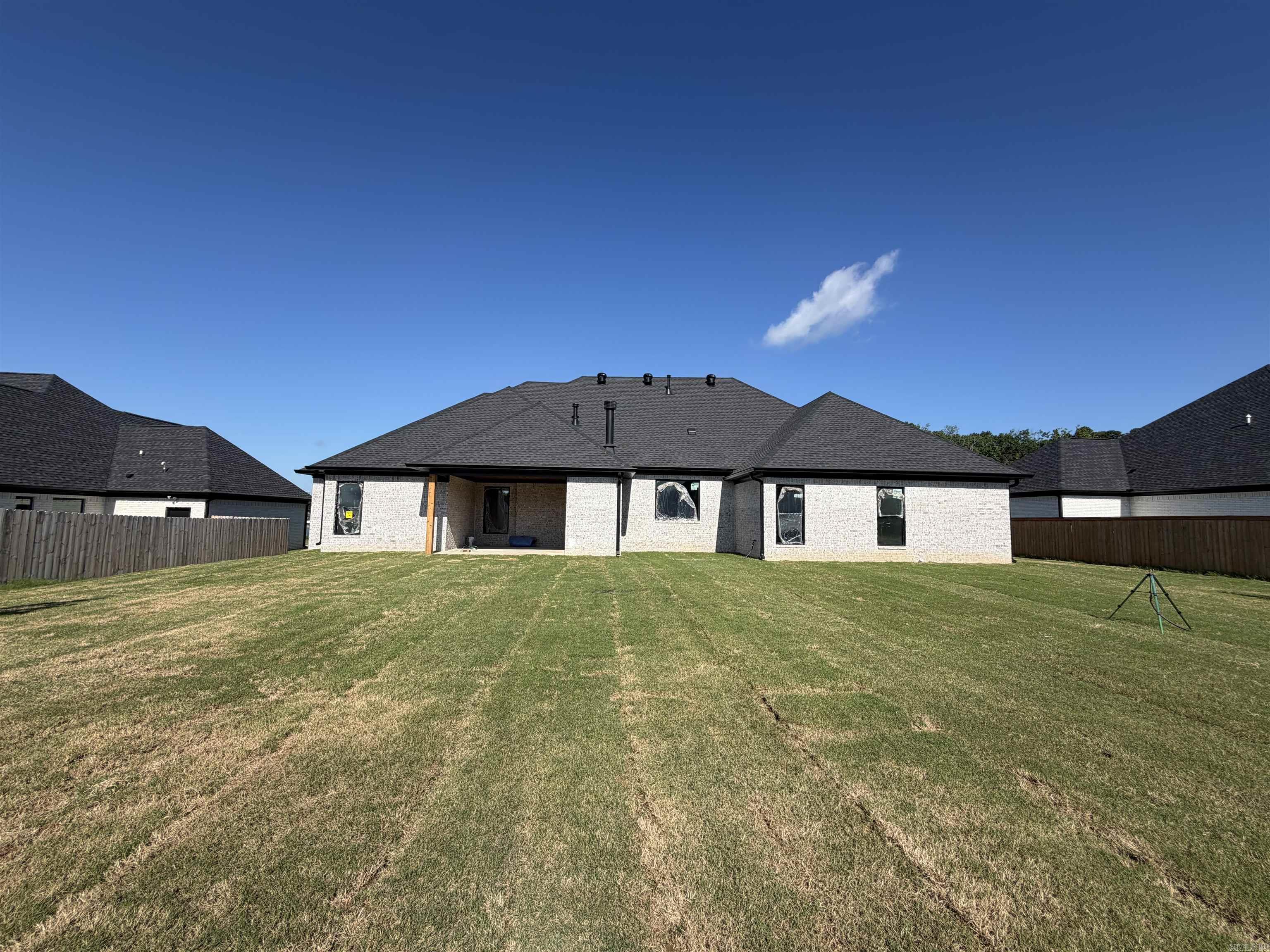 6132 Majestic Waters Benton, AR 72002
