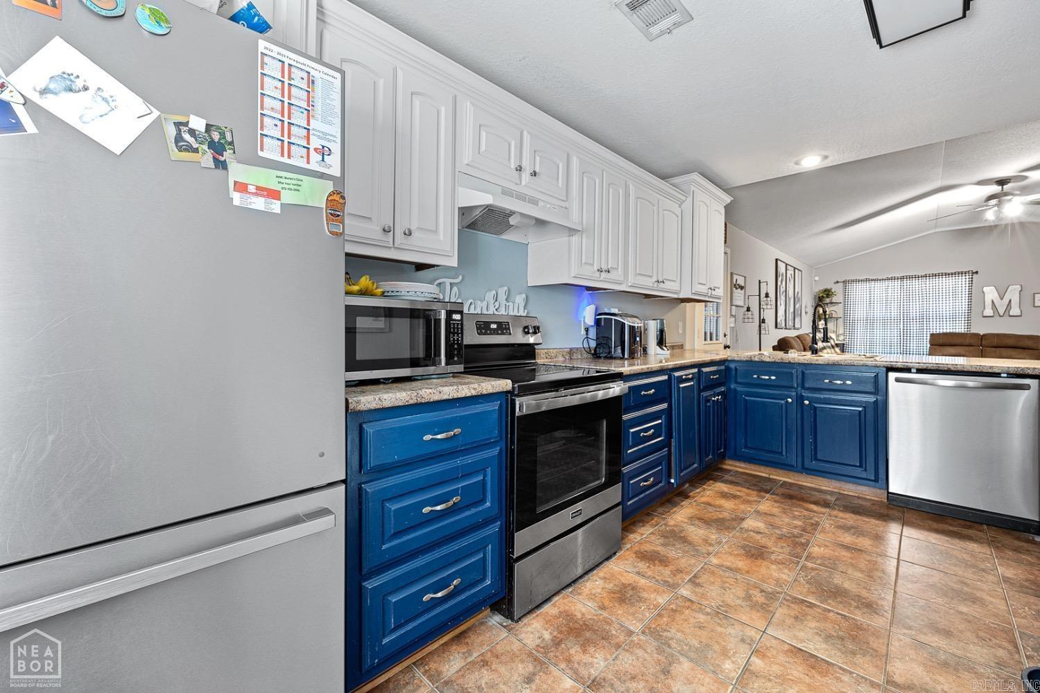 1100 William Hall Drive Paragould, AR 72450