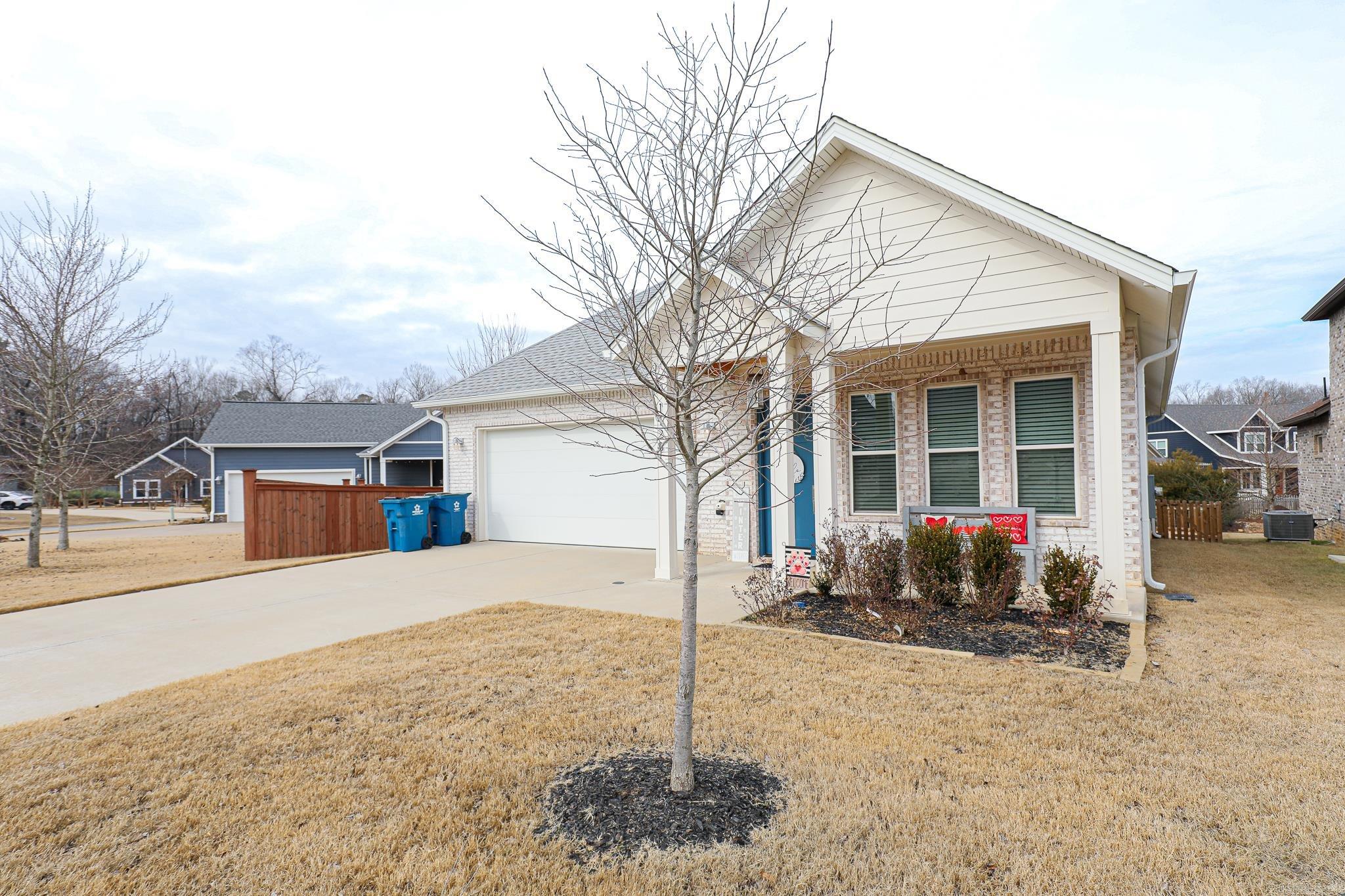 1128 ESSEX DRIVE  Benton, AR