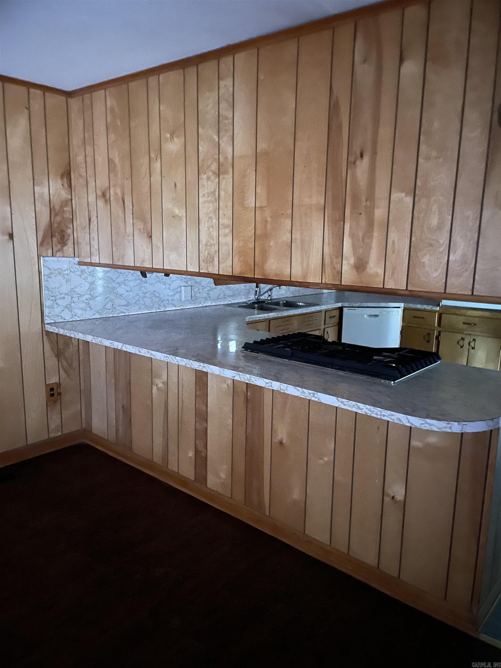 255 W Prairie St.  De Valls Bluff, AR