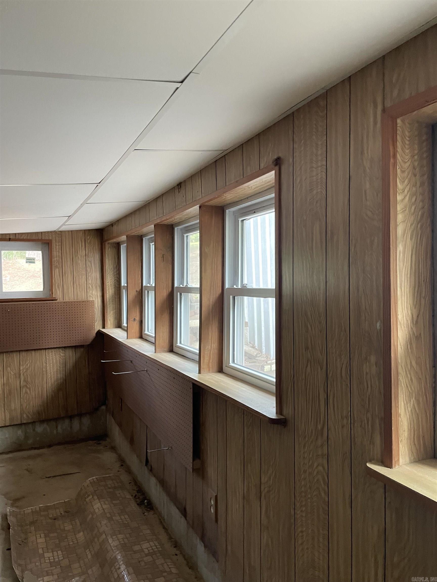 255 W Prairie St.  De Valls Bluff, AR