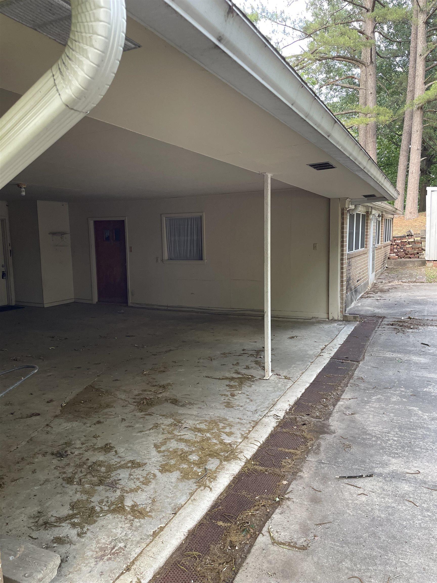 255 W Prairie St.  De Valls Bluff, AR