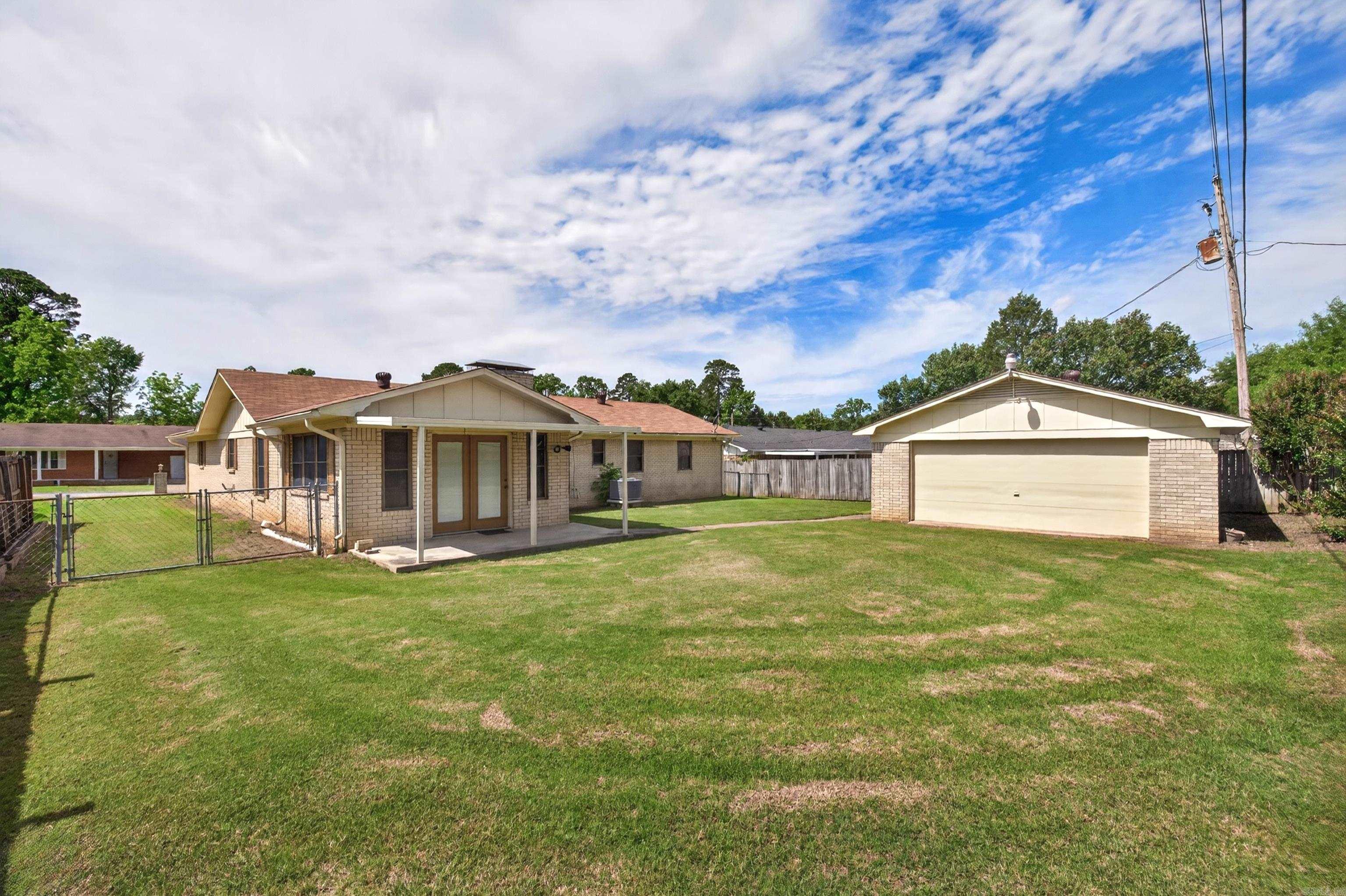 1338 Glenmere Cir  Malvern, AR