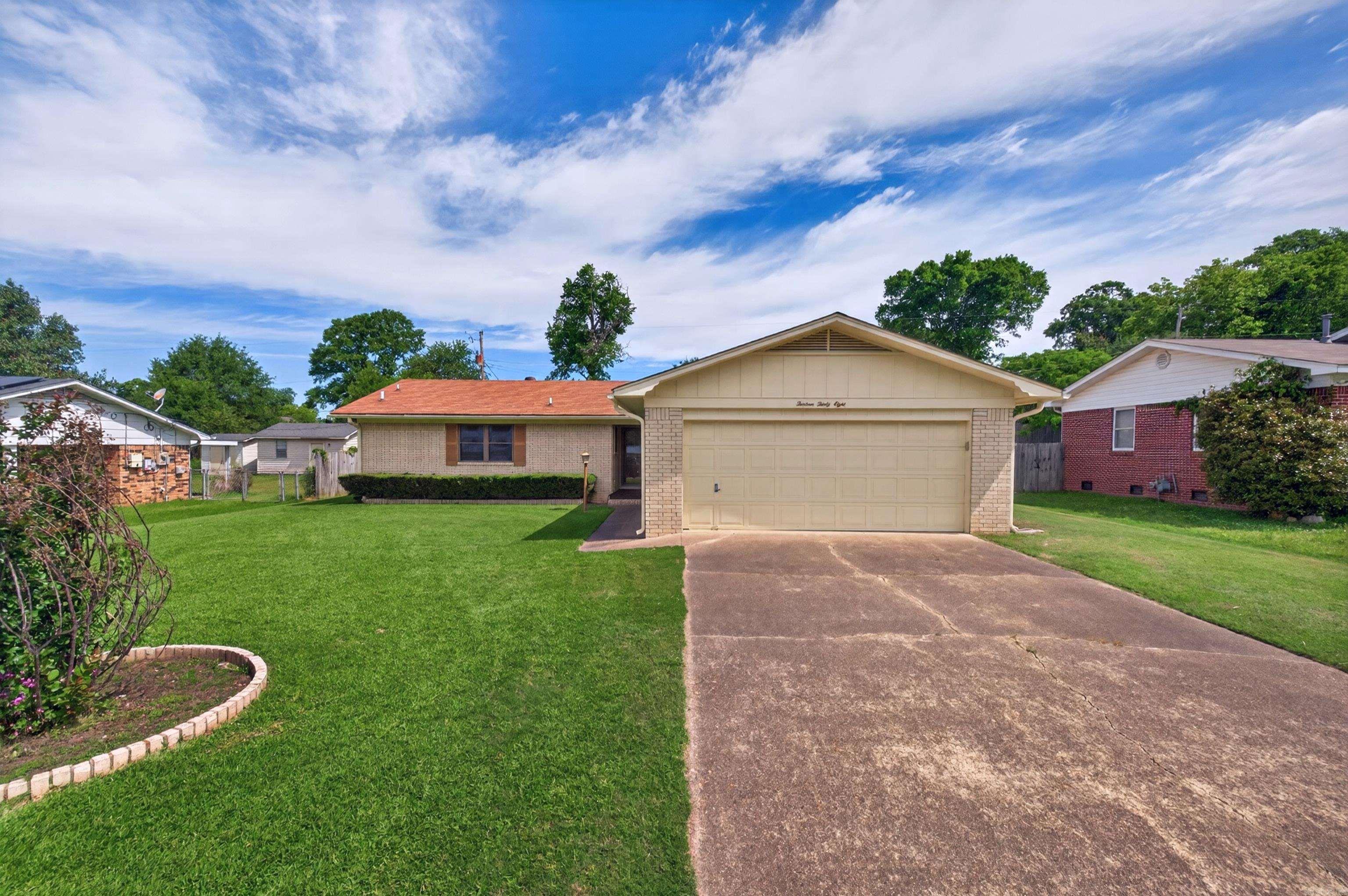 1338 Glenmere Cir  Malvern, AR
