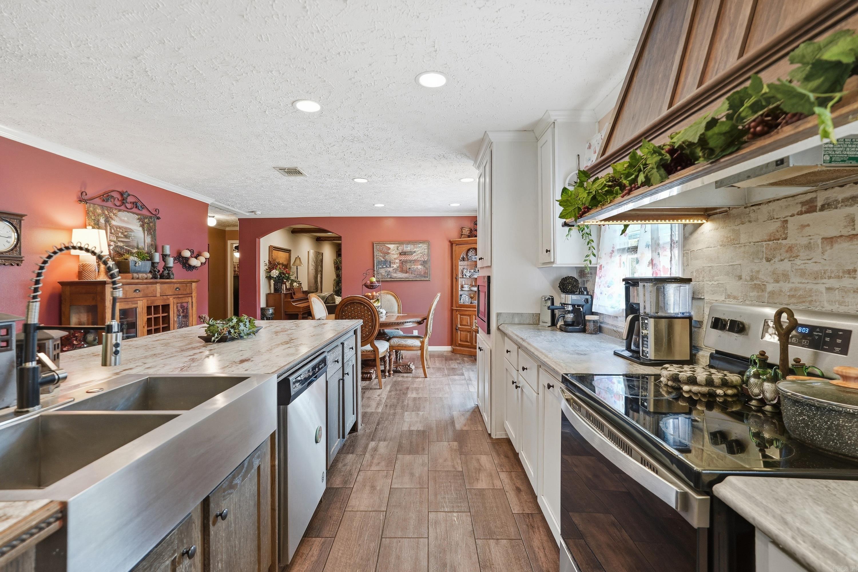 3001 S Evans  White Hall, AR