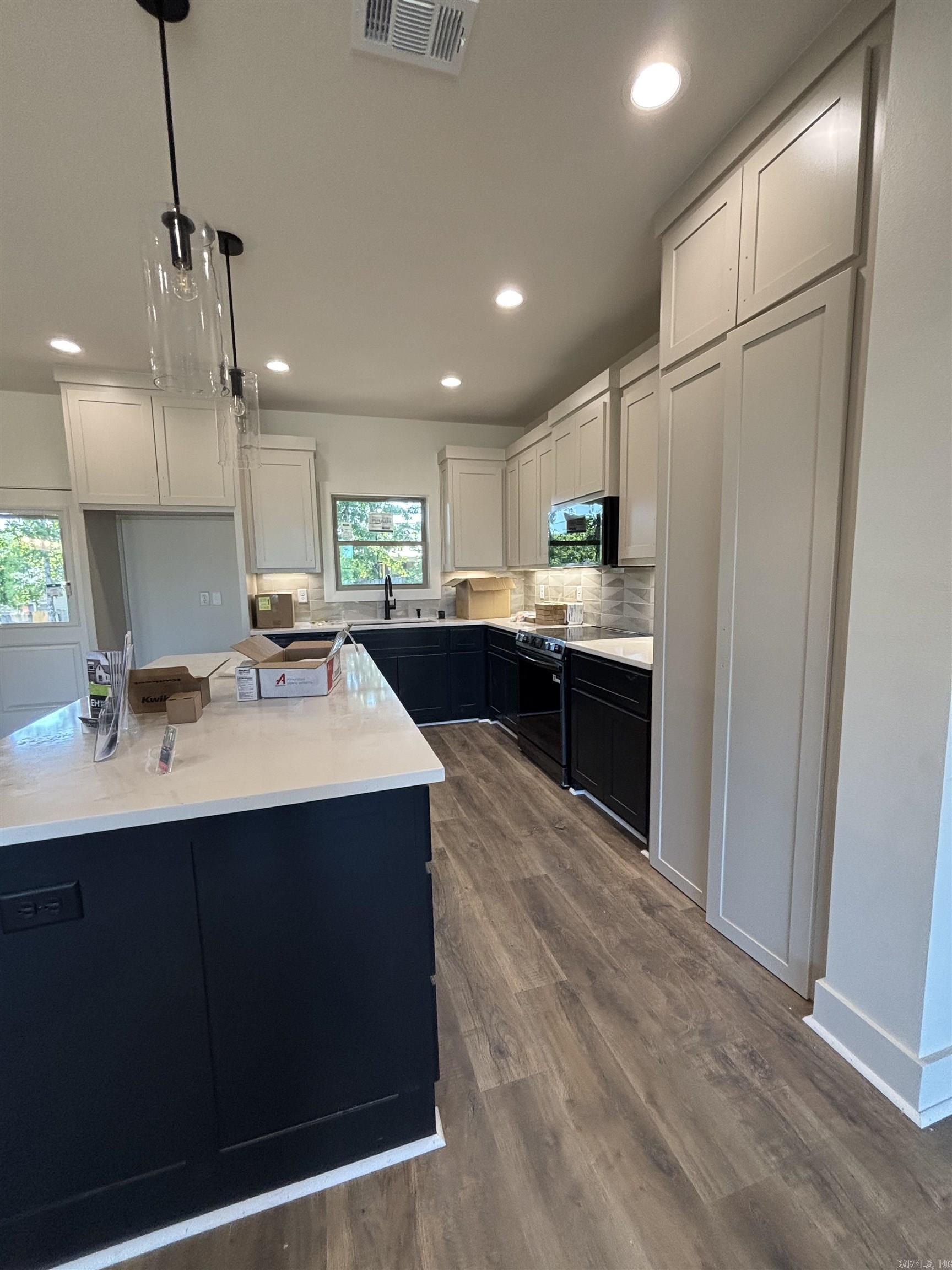 740 Grand Valley  Austin, AR