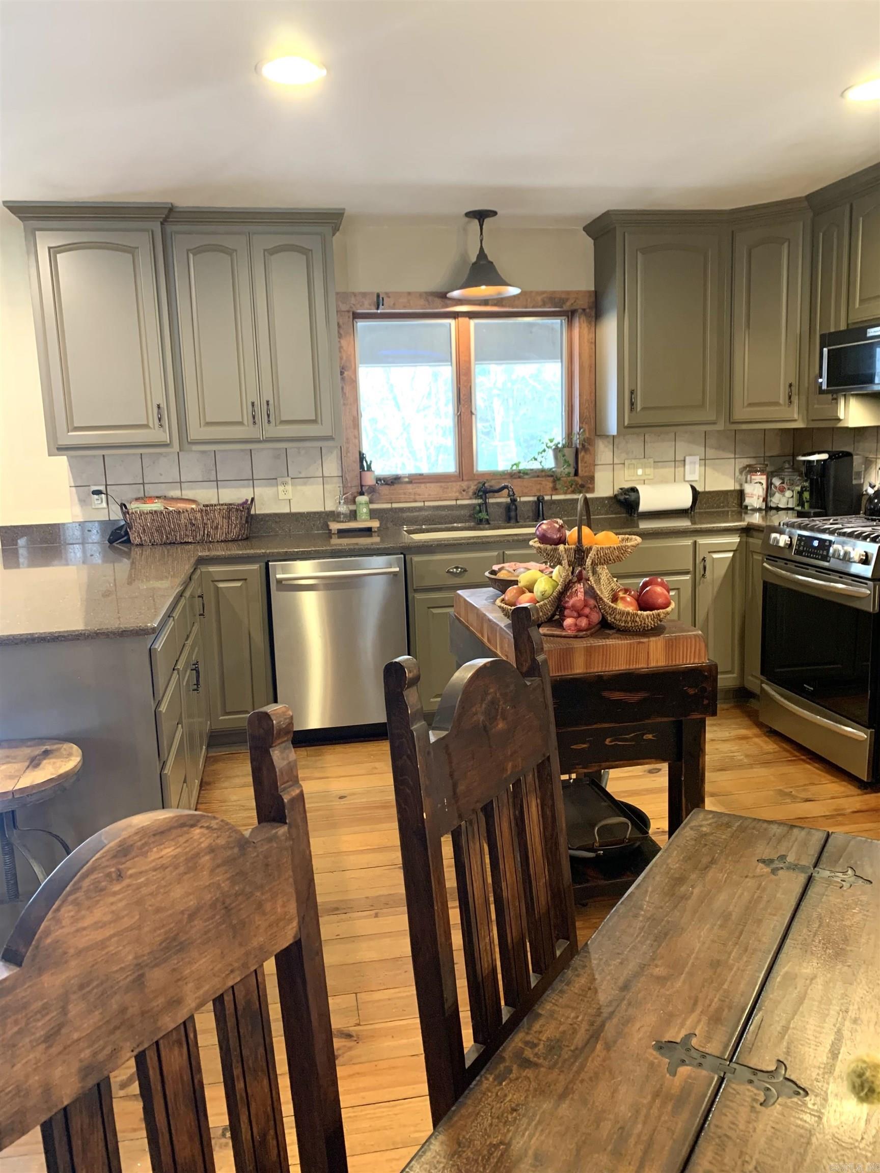 300 S Chinkapin Drive Pangburn, AR 72121
